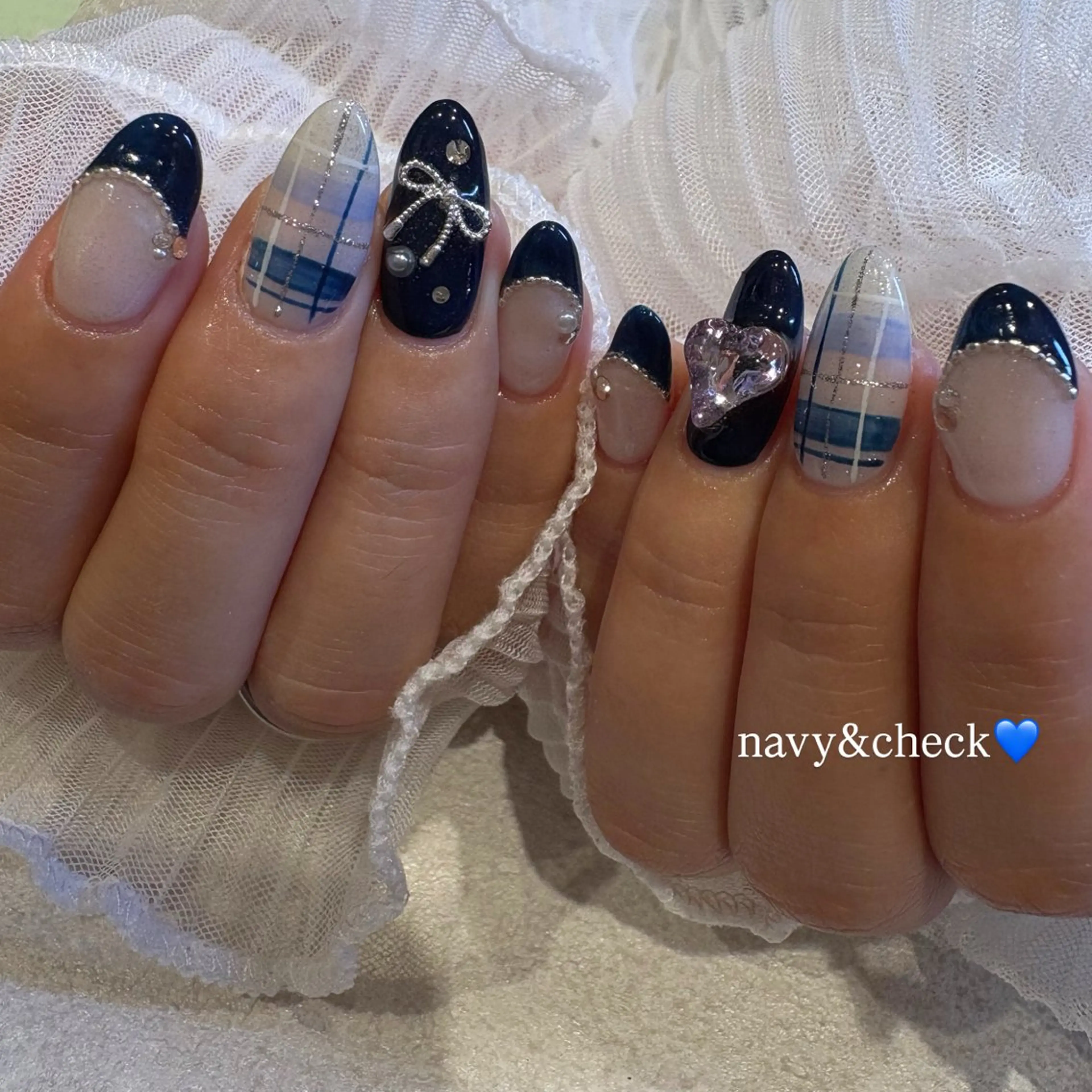 ネイル ネイビー ハンドネイル She nail studio 原宿所属・パラジェル有/ スカルプ/mahoのネイルデザイン