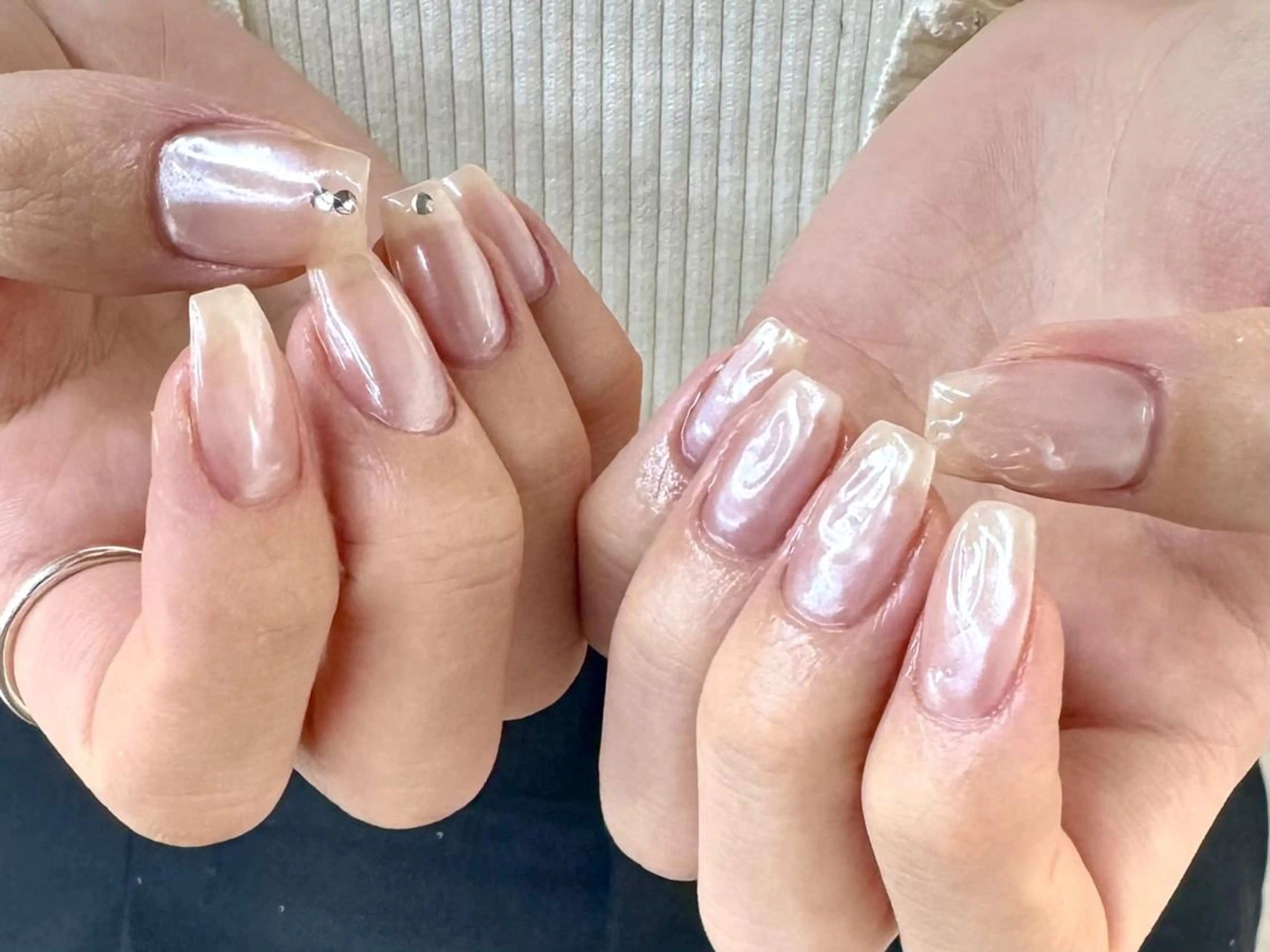 ネイル オーロラネイル ジェルネイル 韓国ネイル ミラーネイル ニュアンスネイル nailstudio eviz新宿店のネイルデザイン