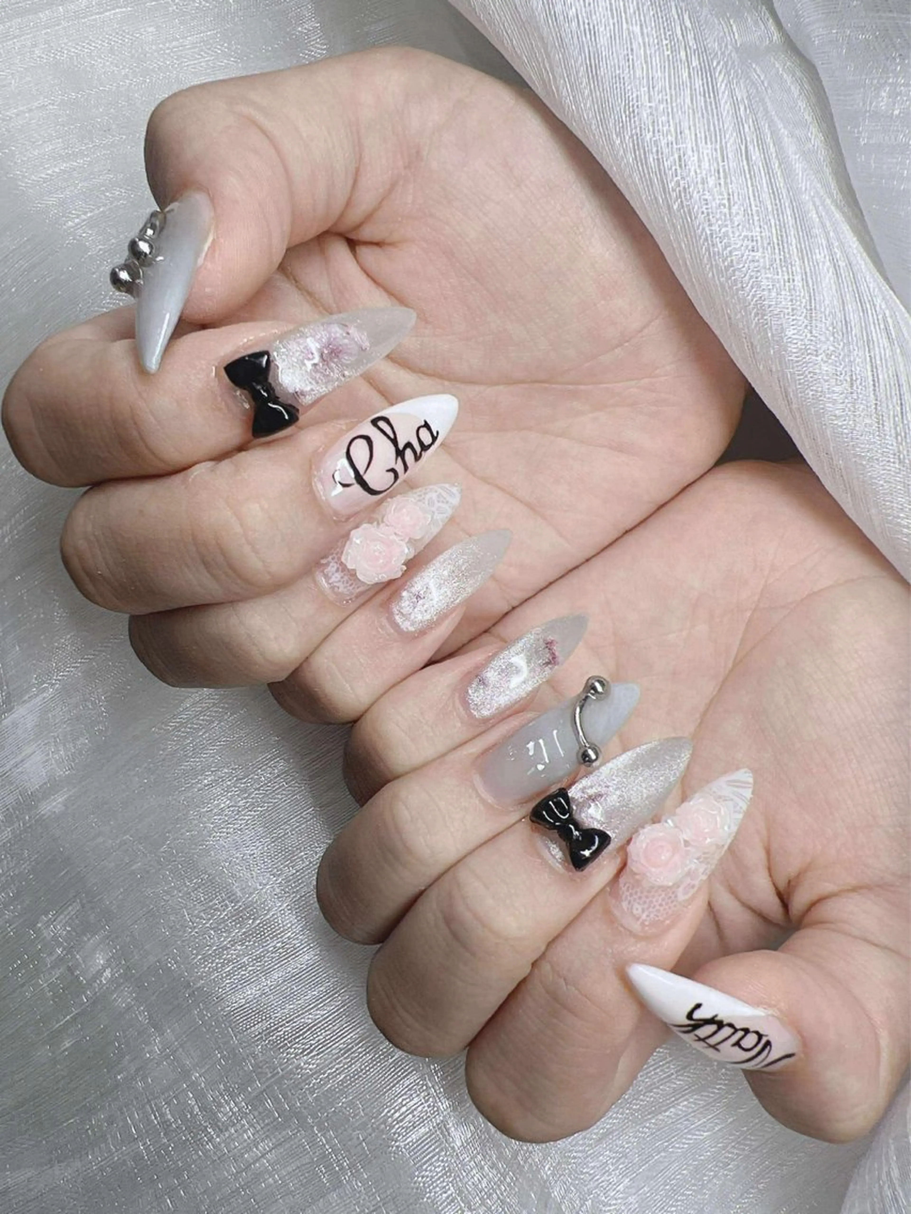 ネイル 長さ出し グラデーション 卒業式 キラキラネイル マグネットネイル ハンドネイル Lee Nailsのネイルデザイン