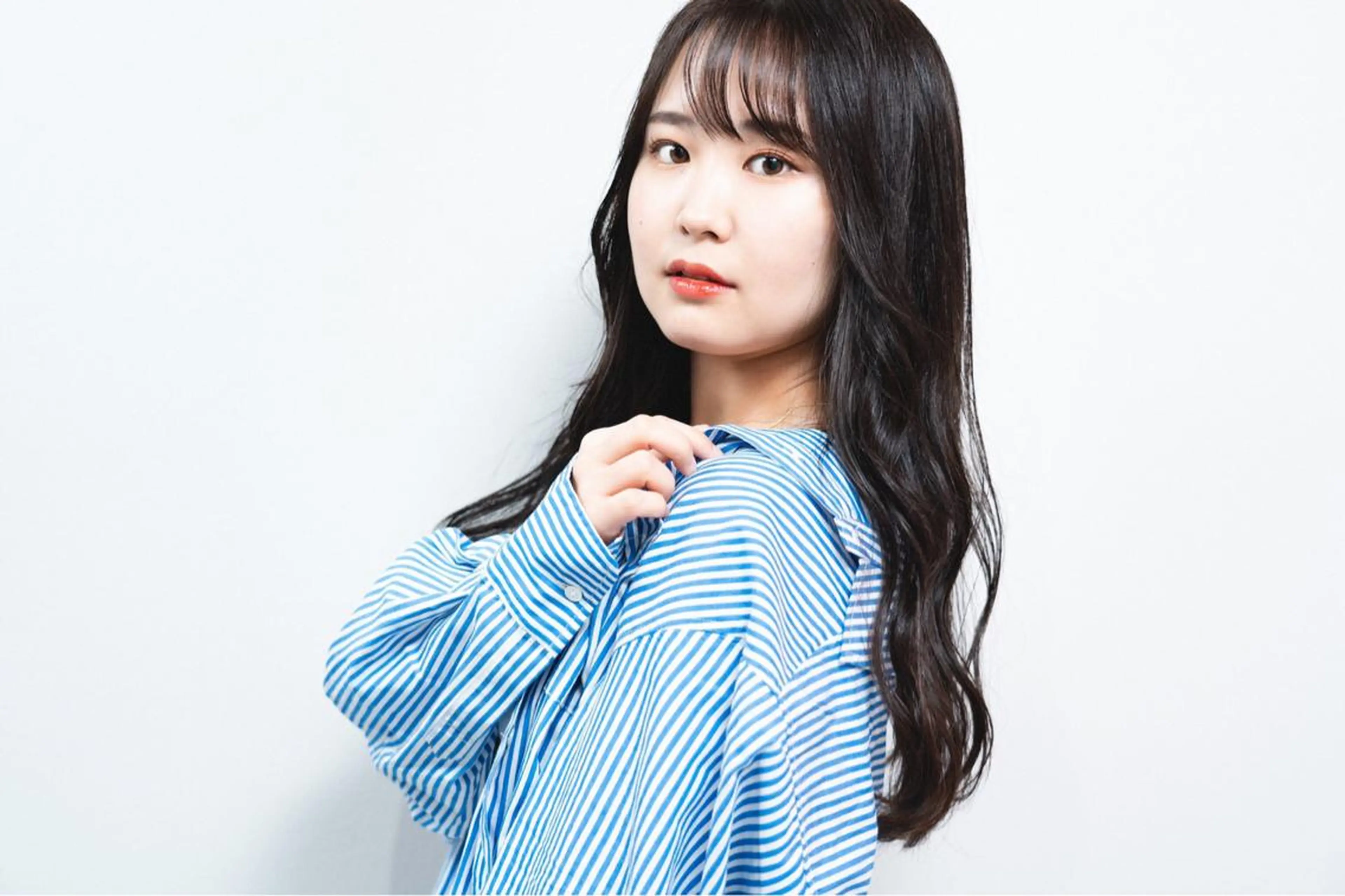 ロング カラー シェアハピ ヤマモトのヘアスタイル