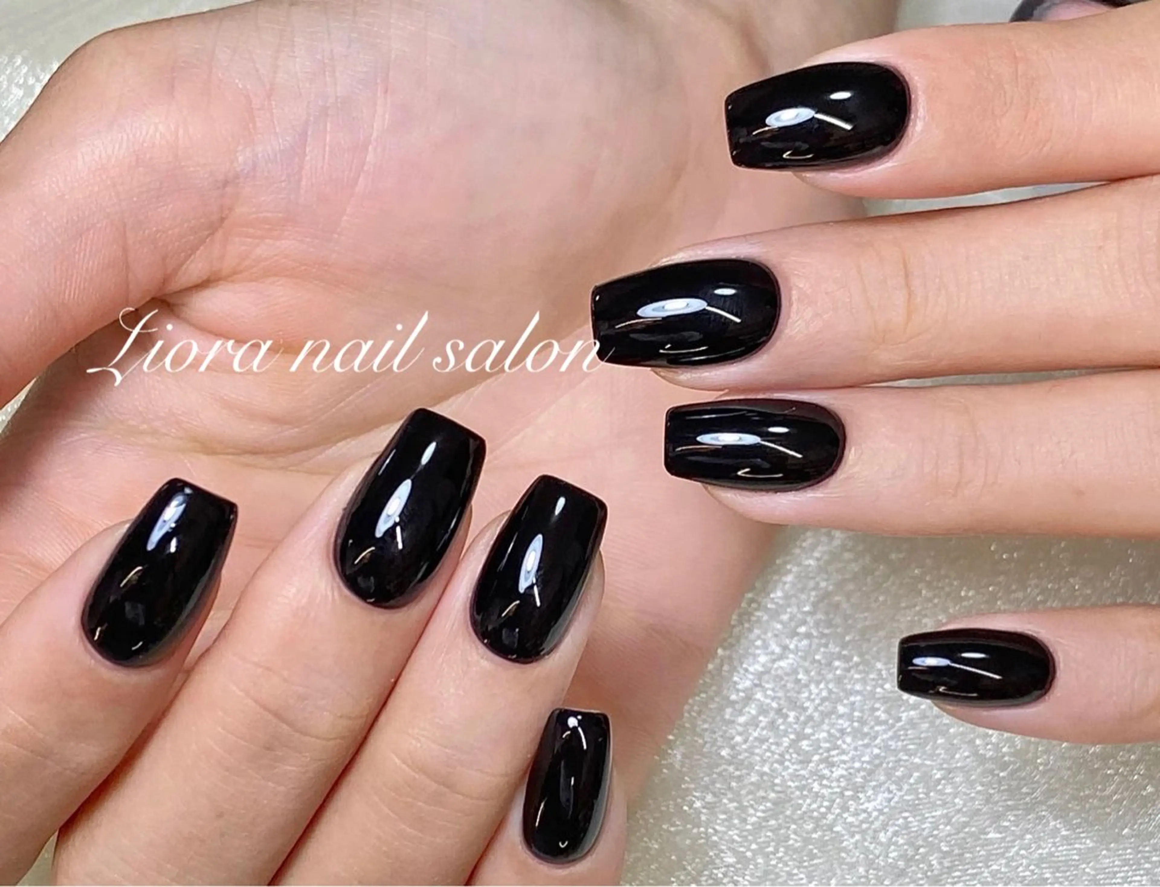 ネイル フレンチネイル ジェルネイル ガーリー グラデーション キラキラネイル ハンドネイル Liora ネイルサロン所属・Liora nail salonのネイルデザイン