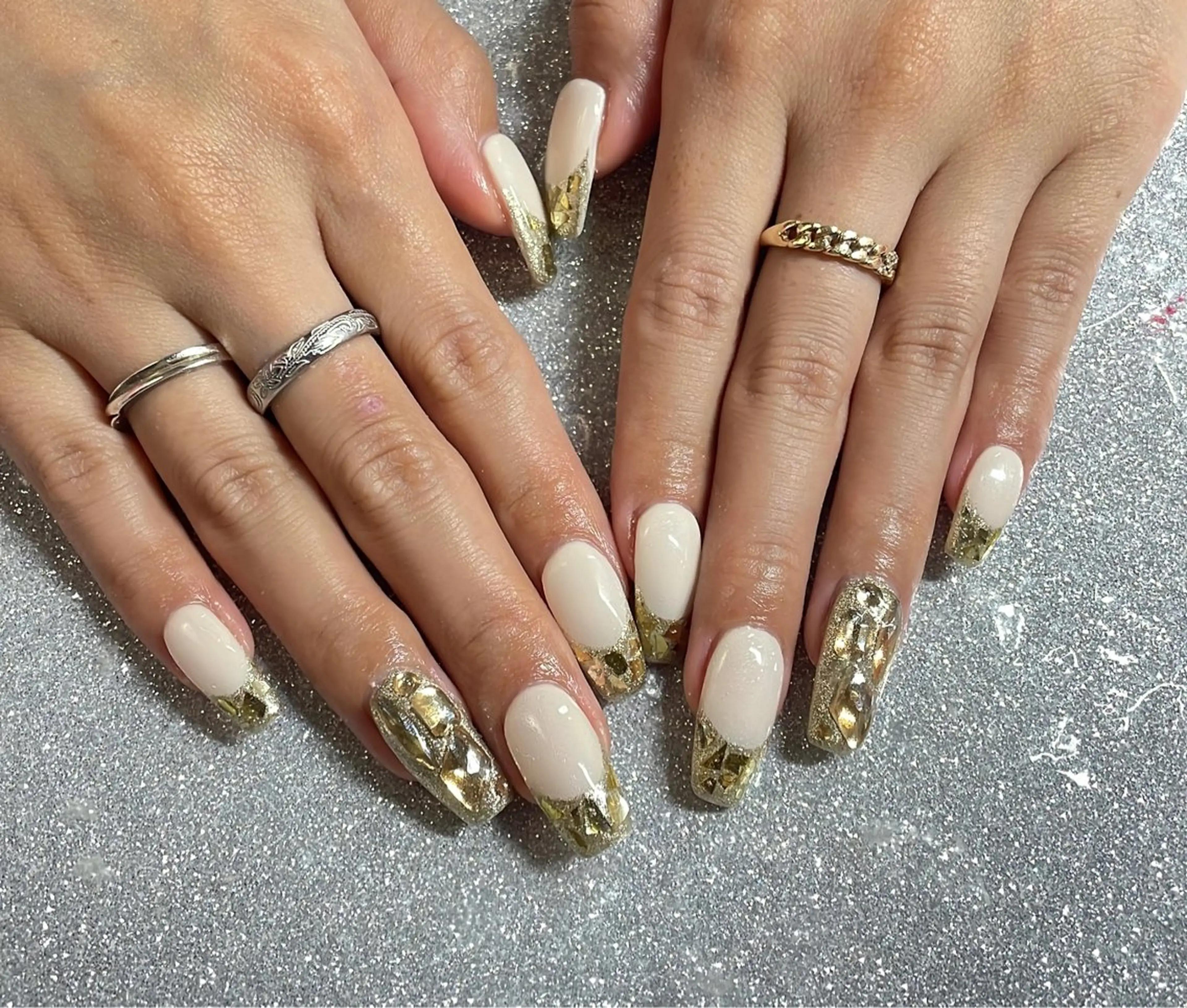 ネイル ハンドネイル VIERU 🌈🎀💖のネイルデザイン