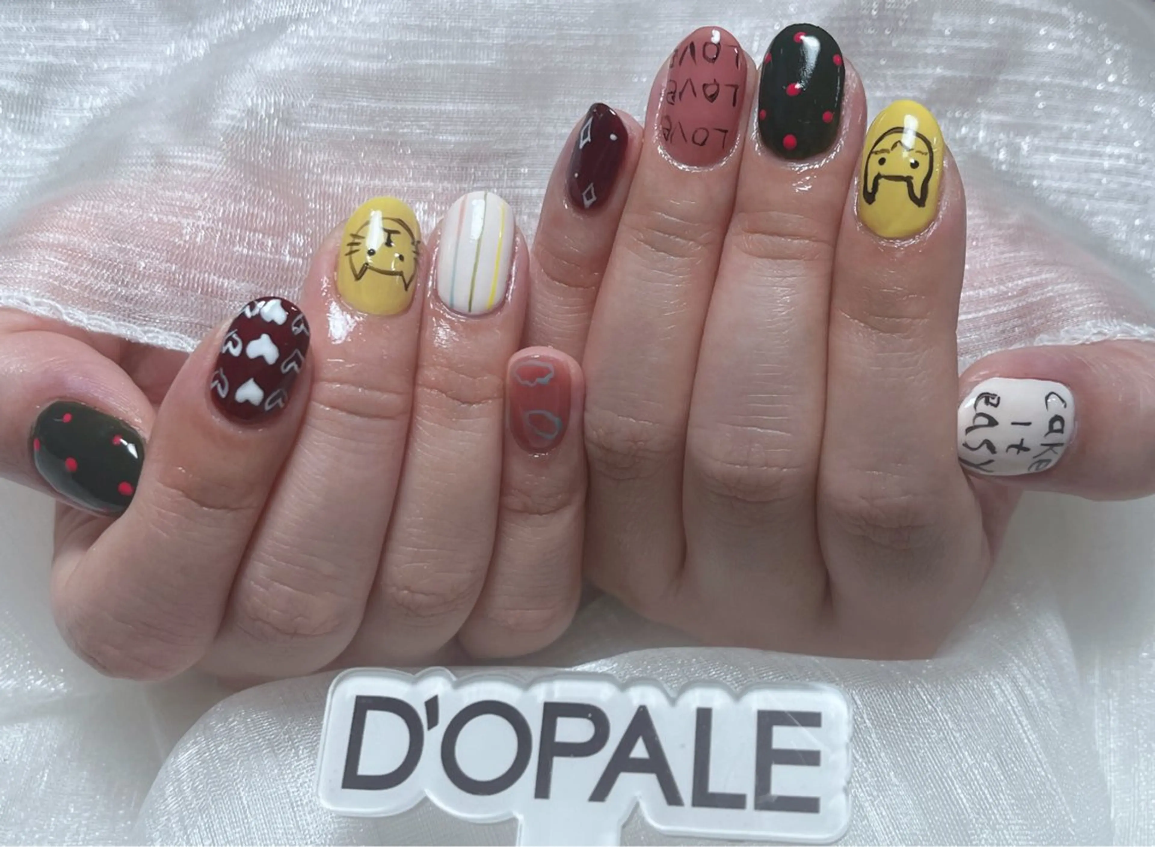 ネイル DOPALE、もも 彦奇のネイルデザイン