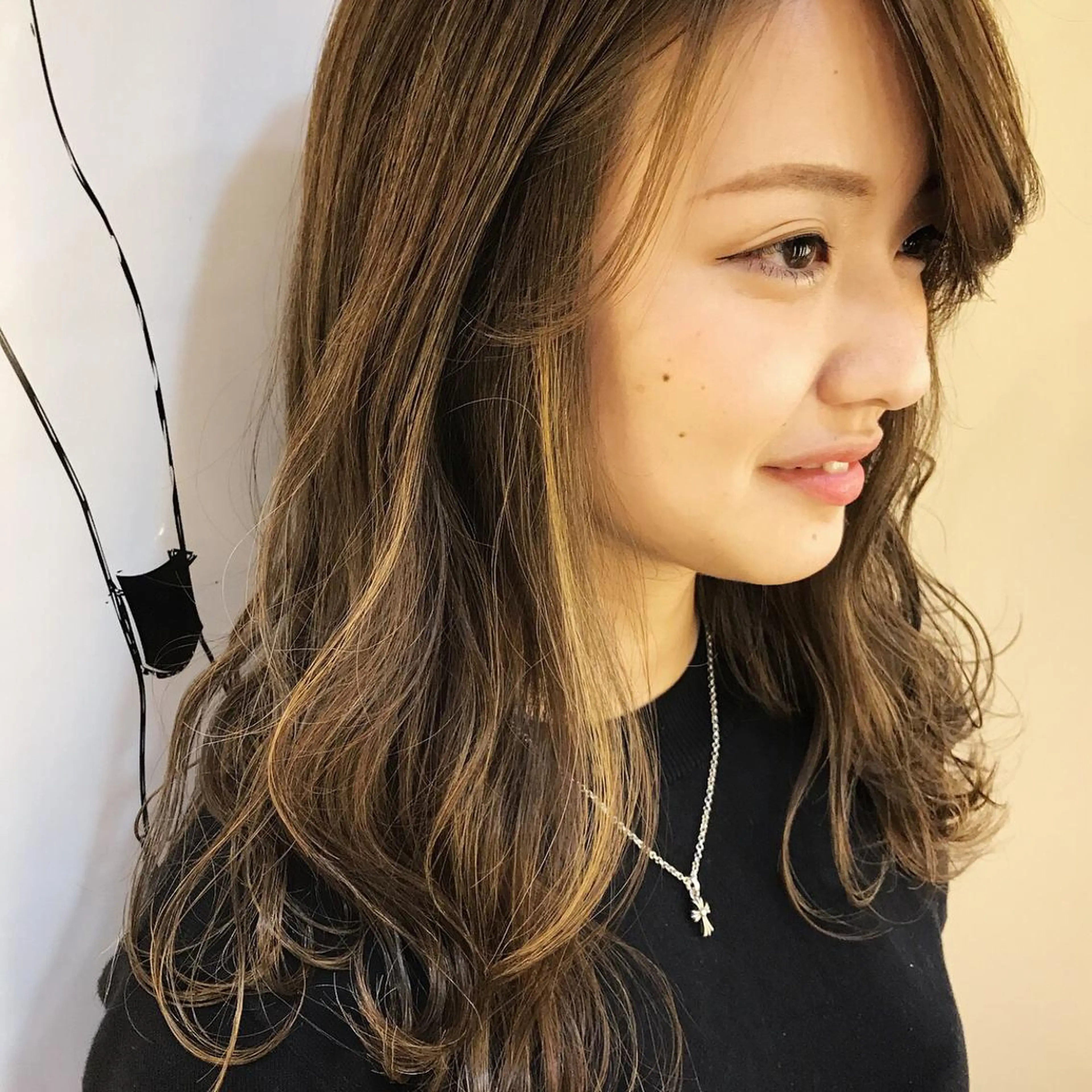 ミディアム カラー ハイライトカラー 外国人風カラー ハイライト 髪質改善サロン 心斎橋ARCHEのヘアスタイル