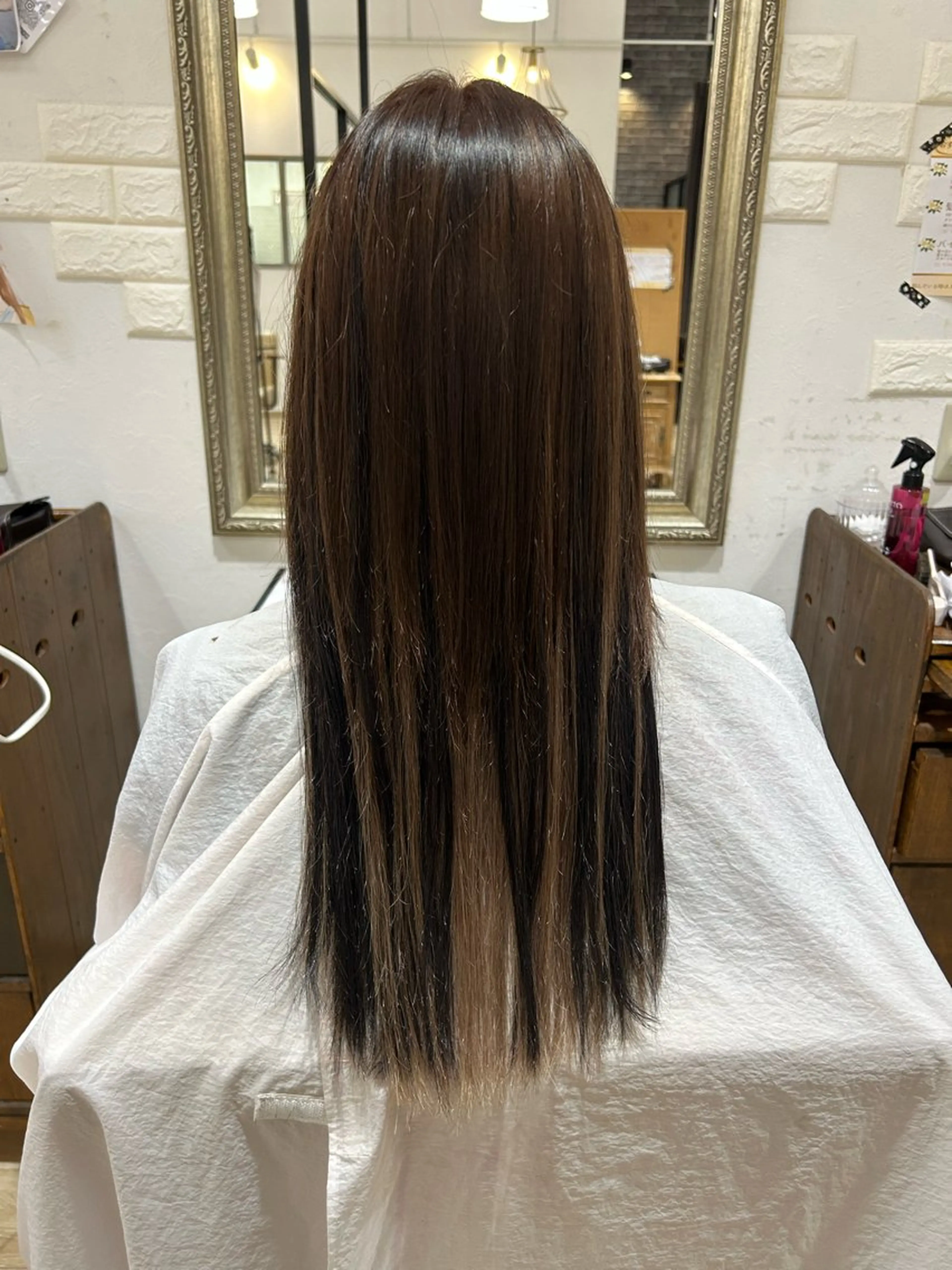 ロング 神谷 あいりのヘアスタイル