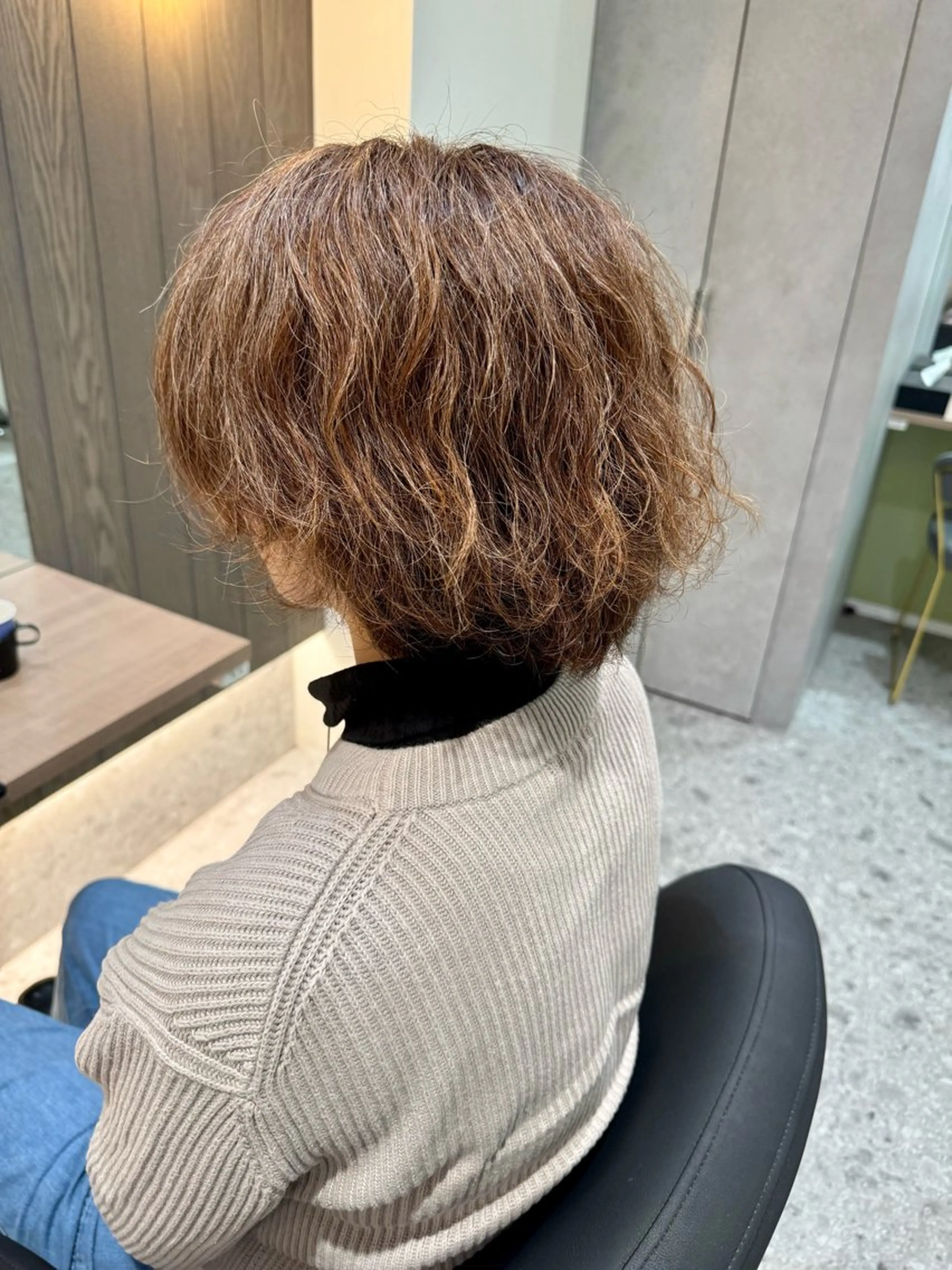カラー ヘアカラー 中野 瑠星のヘアスタイル