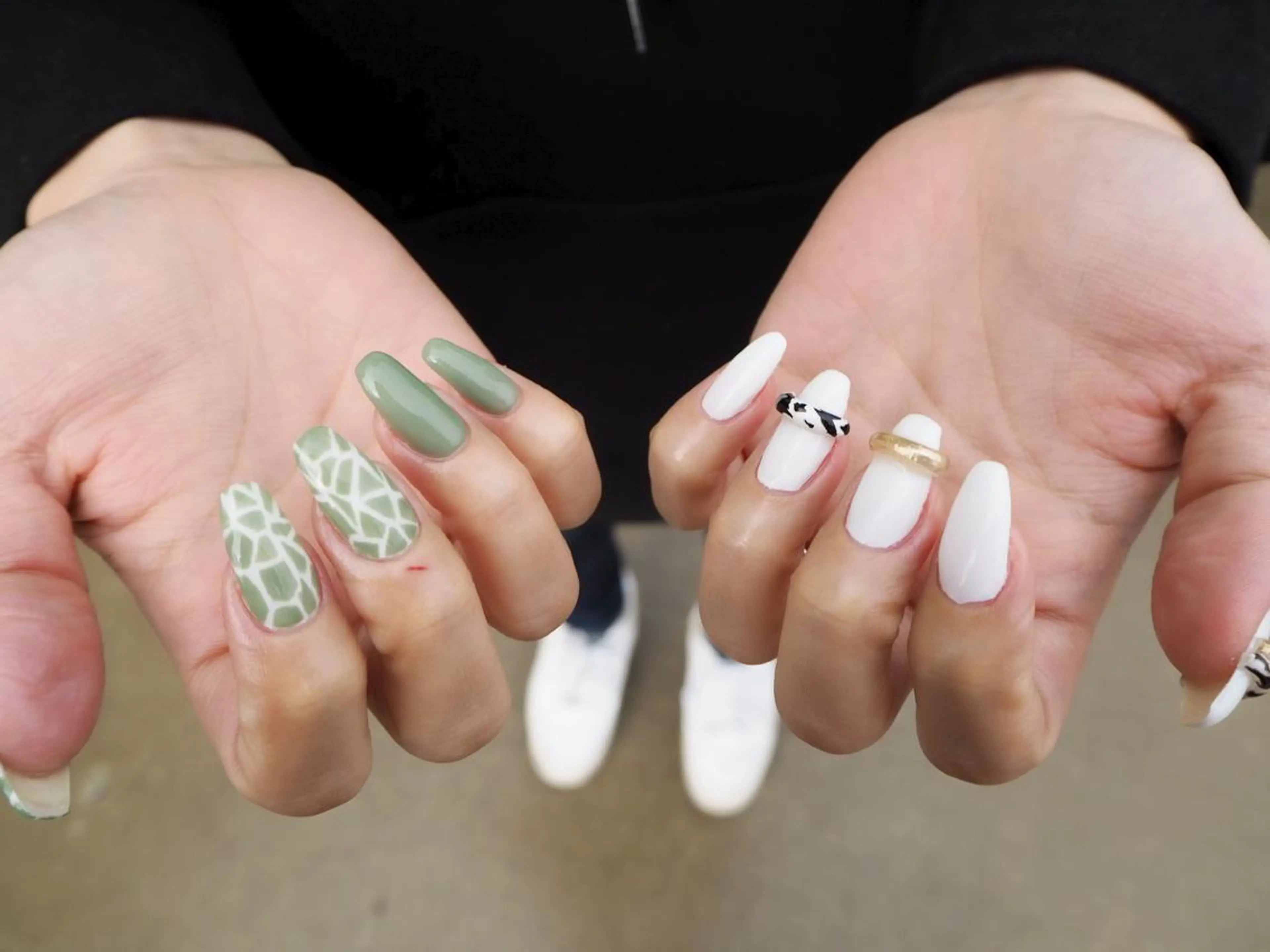 ネイル ハンドネイル フットネイル ハンドケア NailSalon EASE(イーズ)のネイルデザイン
