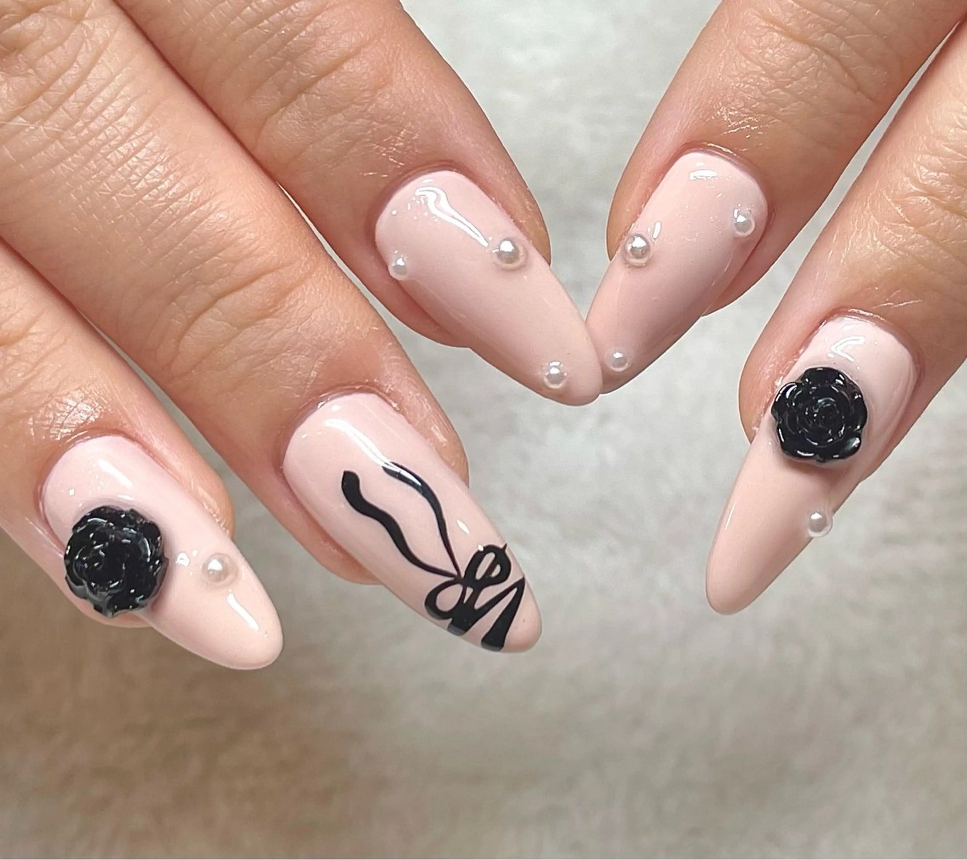 ネイル ChouChou NAIL SALON所属・サキ ChouChouのネイルデザイン