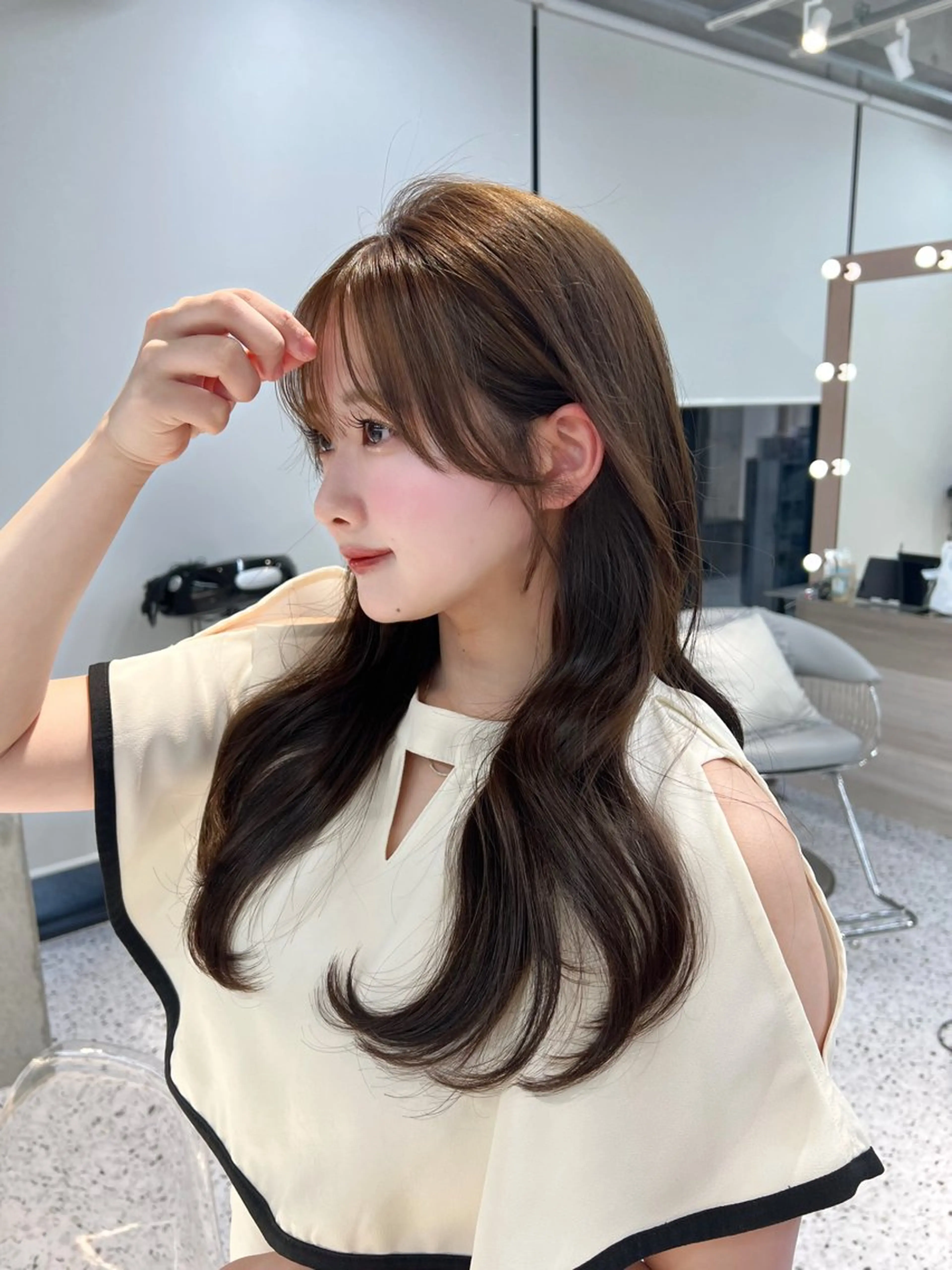 セミロング ヘアカラー トリートメント 地毛風縮毛矯正 ☘️松井　傑のヘアスタイル