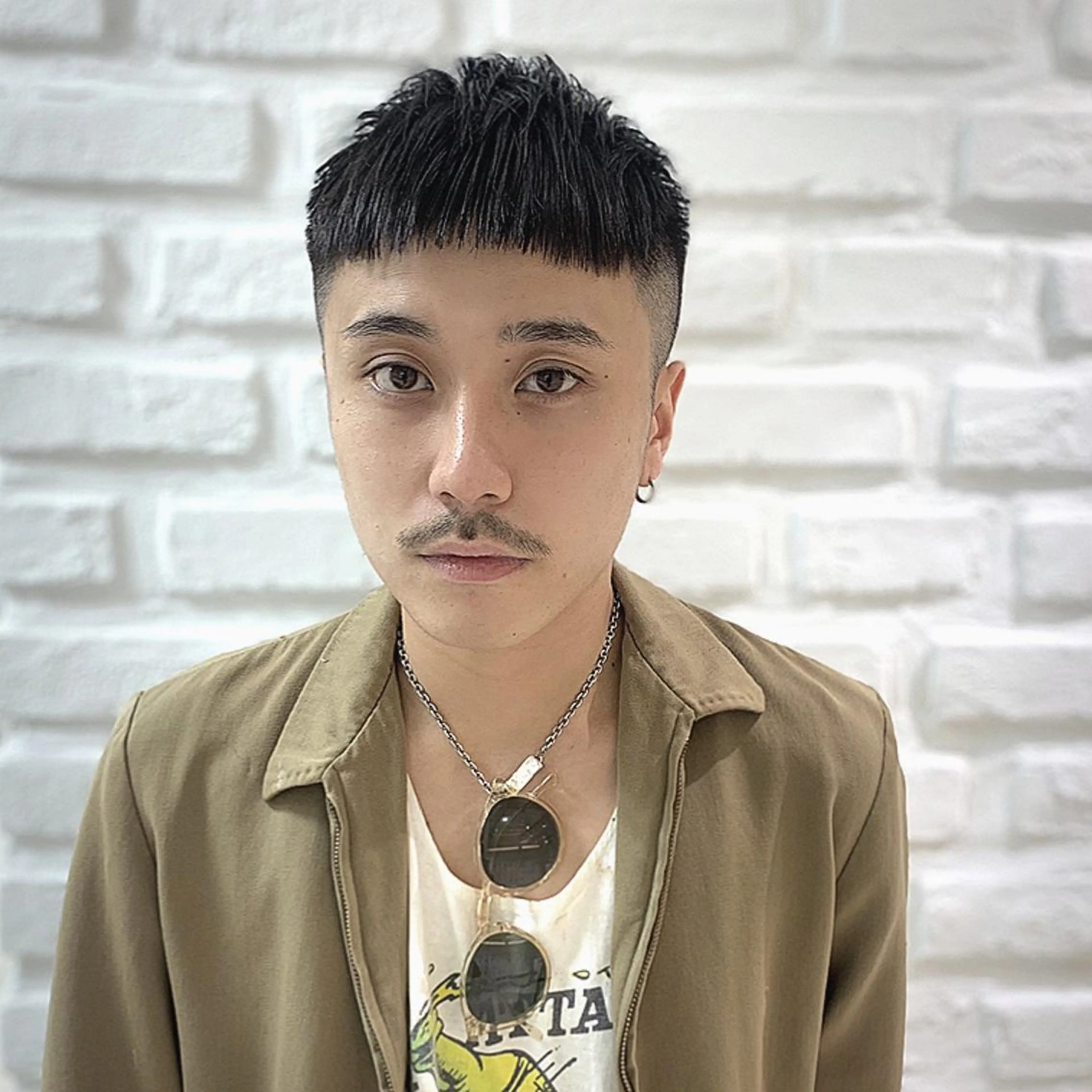 ショート メンズ カット 【デザインカラー】 粥川佳日望のヘアスタイル