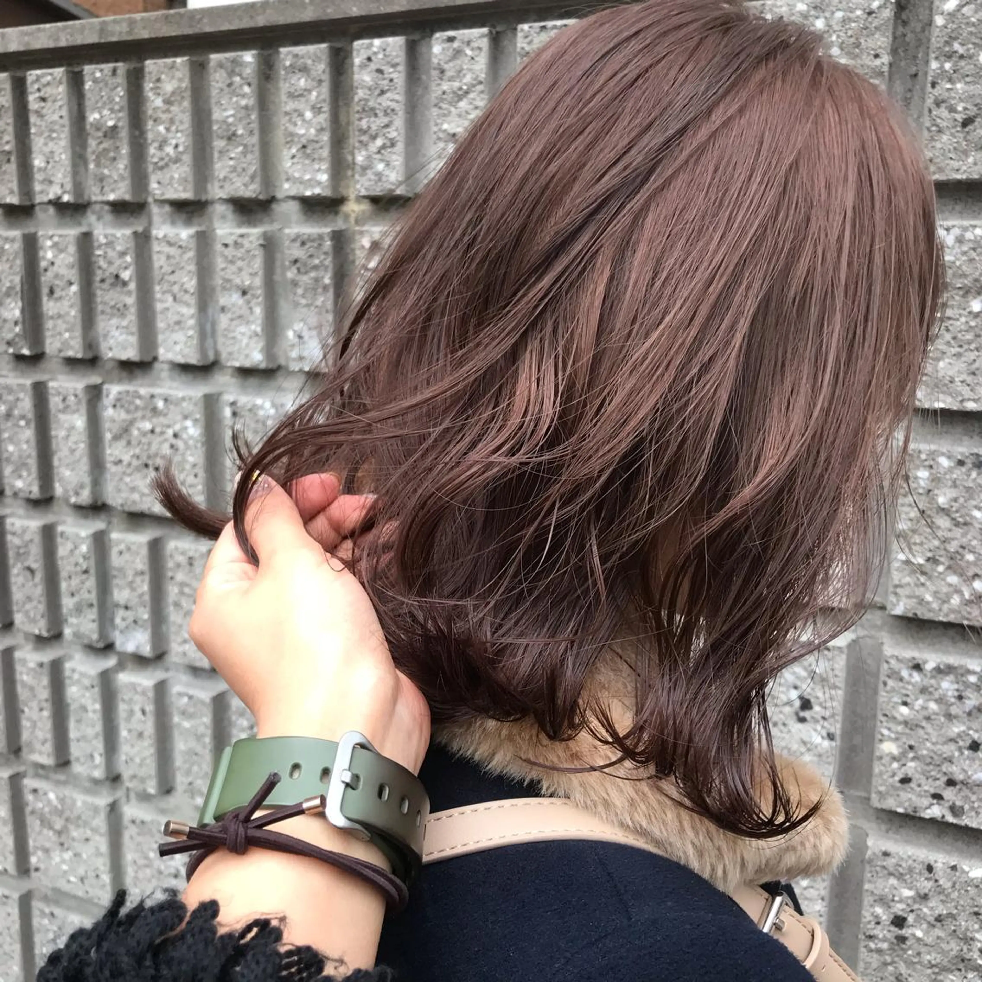 ミディアム カラー カシス ピンクカラー ヘアカラー トリートメント レイヤー/顔周り /AKARIのヘアスタイル