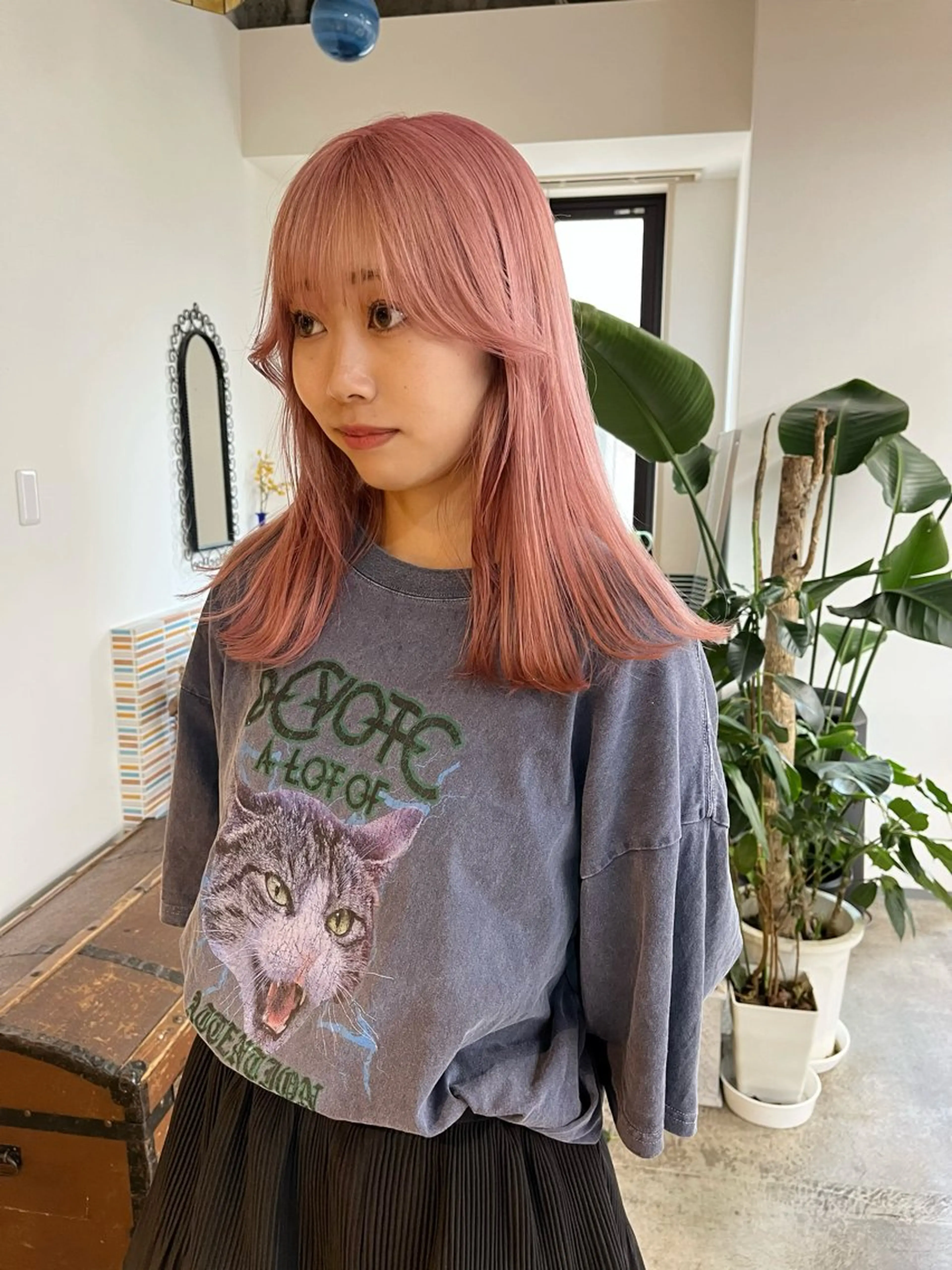 セミロング カラー ベージュカラー ブリーチ ピンクカラー ピンクベージュ カット ヘアカラー トリートメント 🩷ハイトーン透明感 レイヤー🩷ユリカのヘアスタイル