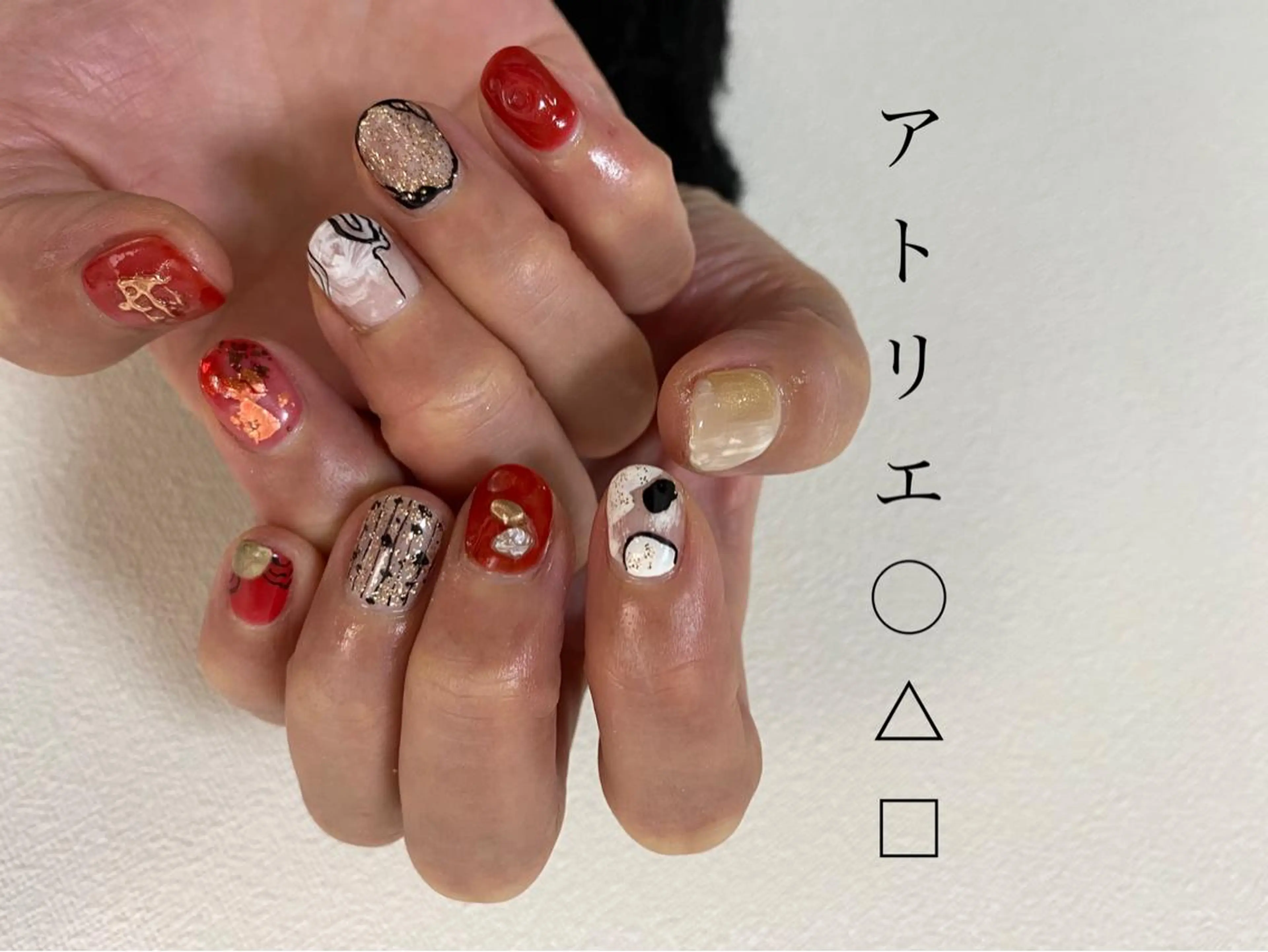 ネイル ハンドネイル アトリエ ○△□のネイルデザイン