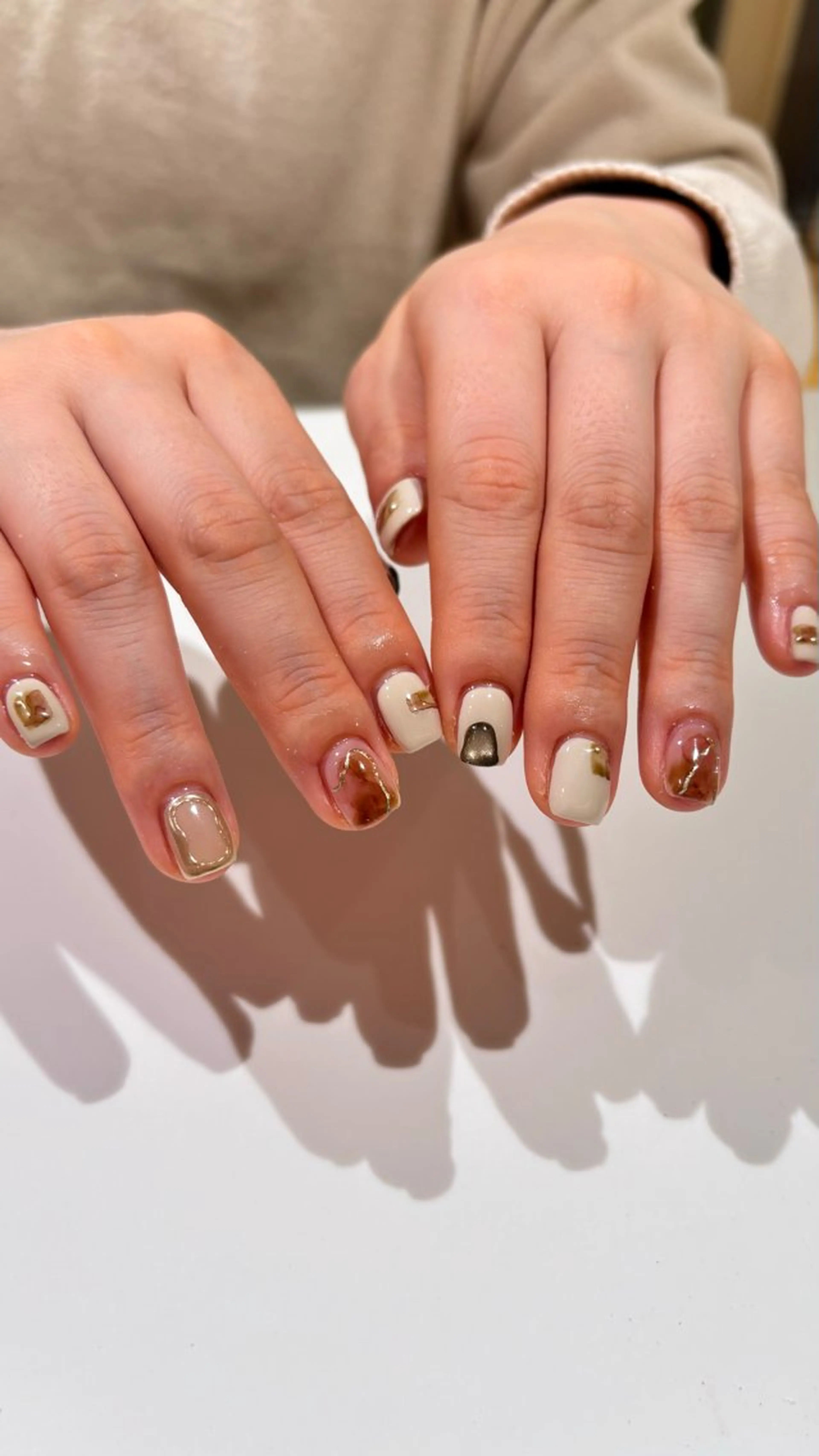 ネイル ハンドネイル 🤍 YUI 🤍のネイルデザイン