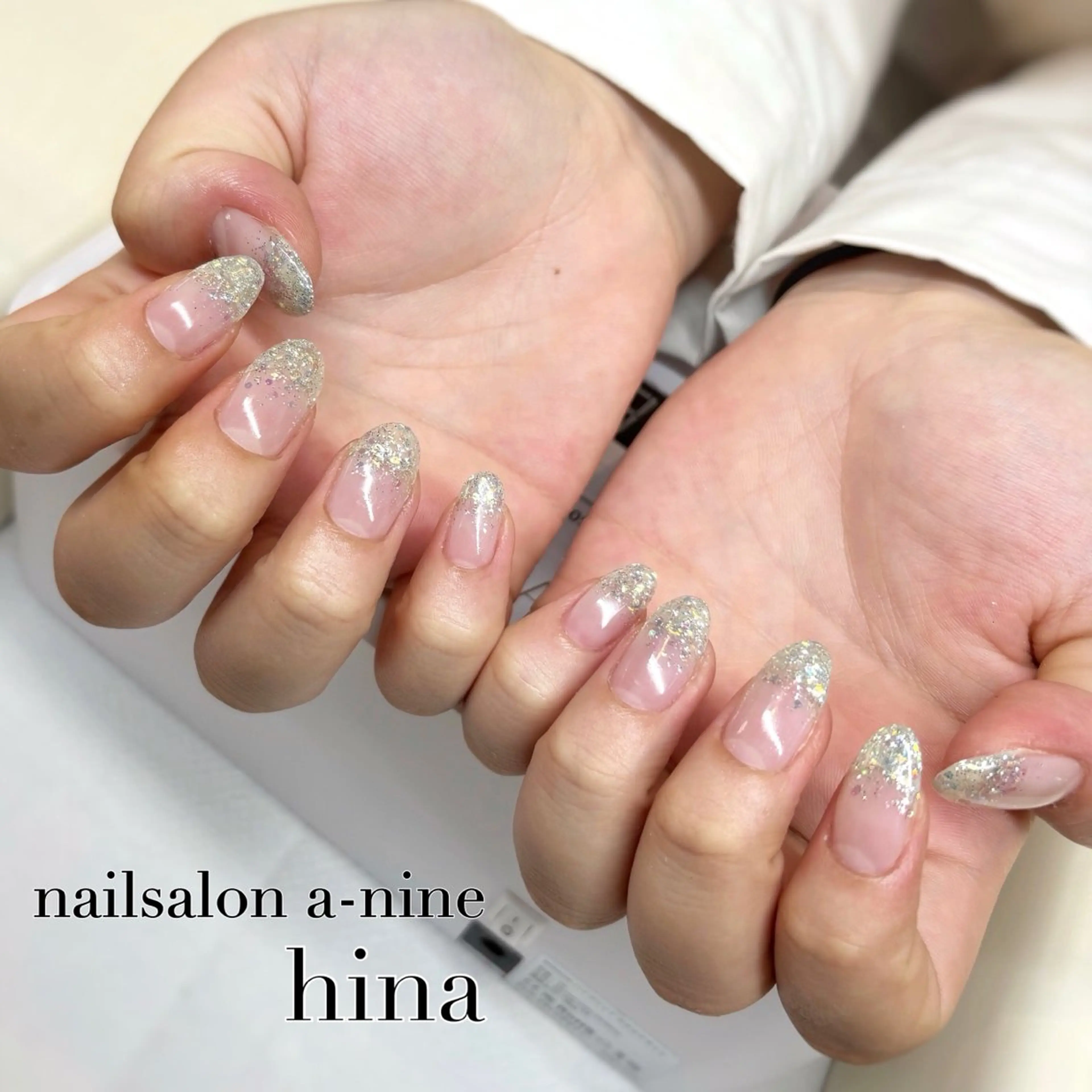 ネイル グラデーション ラメ(グリッター) ラメグラデーション シルバー 【モデル募集中】 hina🌼のネイルデザイン