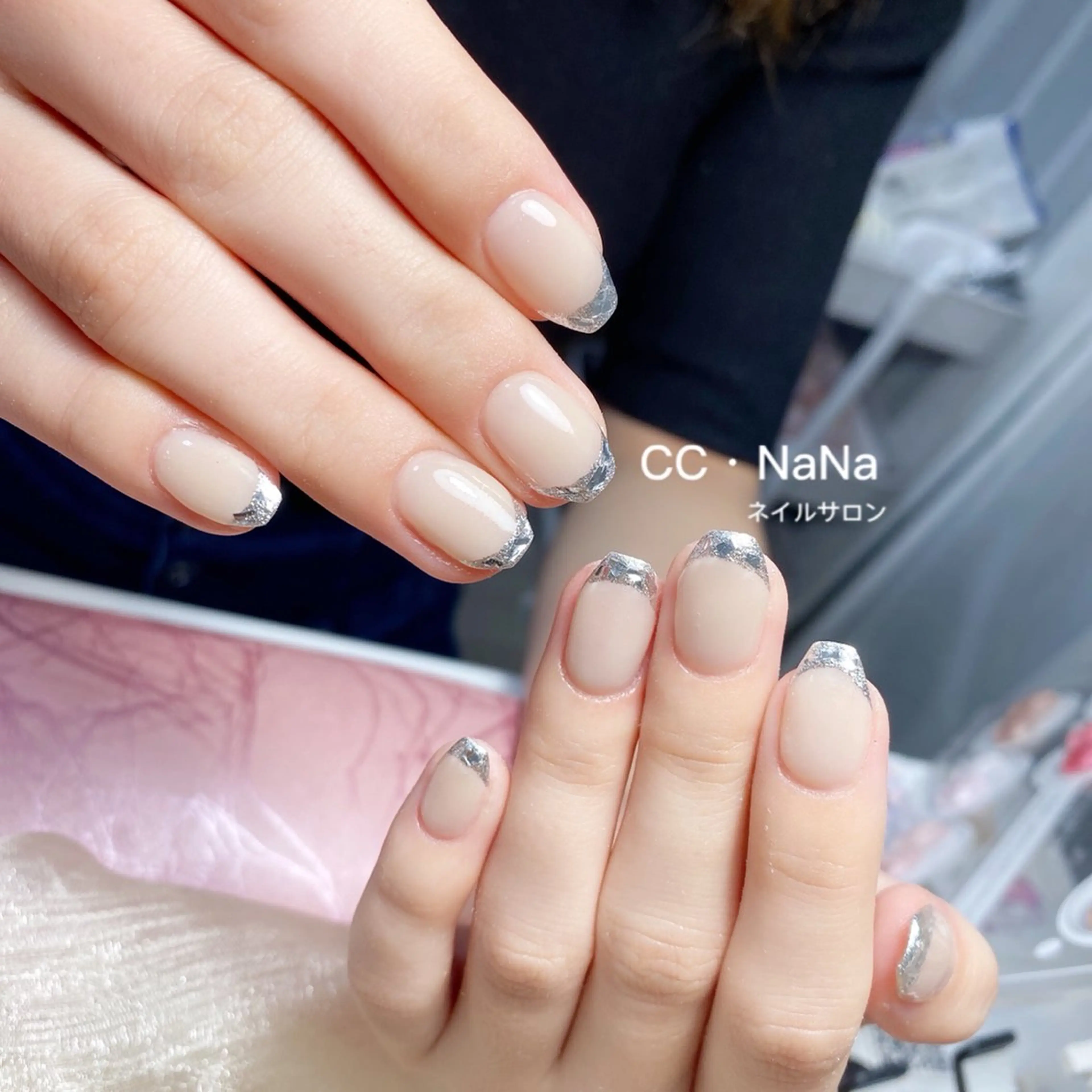 ネイル フレンチネイル ガラスフレンチ ハンドネイル CC  NaNa ワンホンネイル🌙Nのネイルデザイン