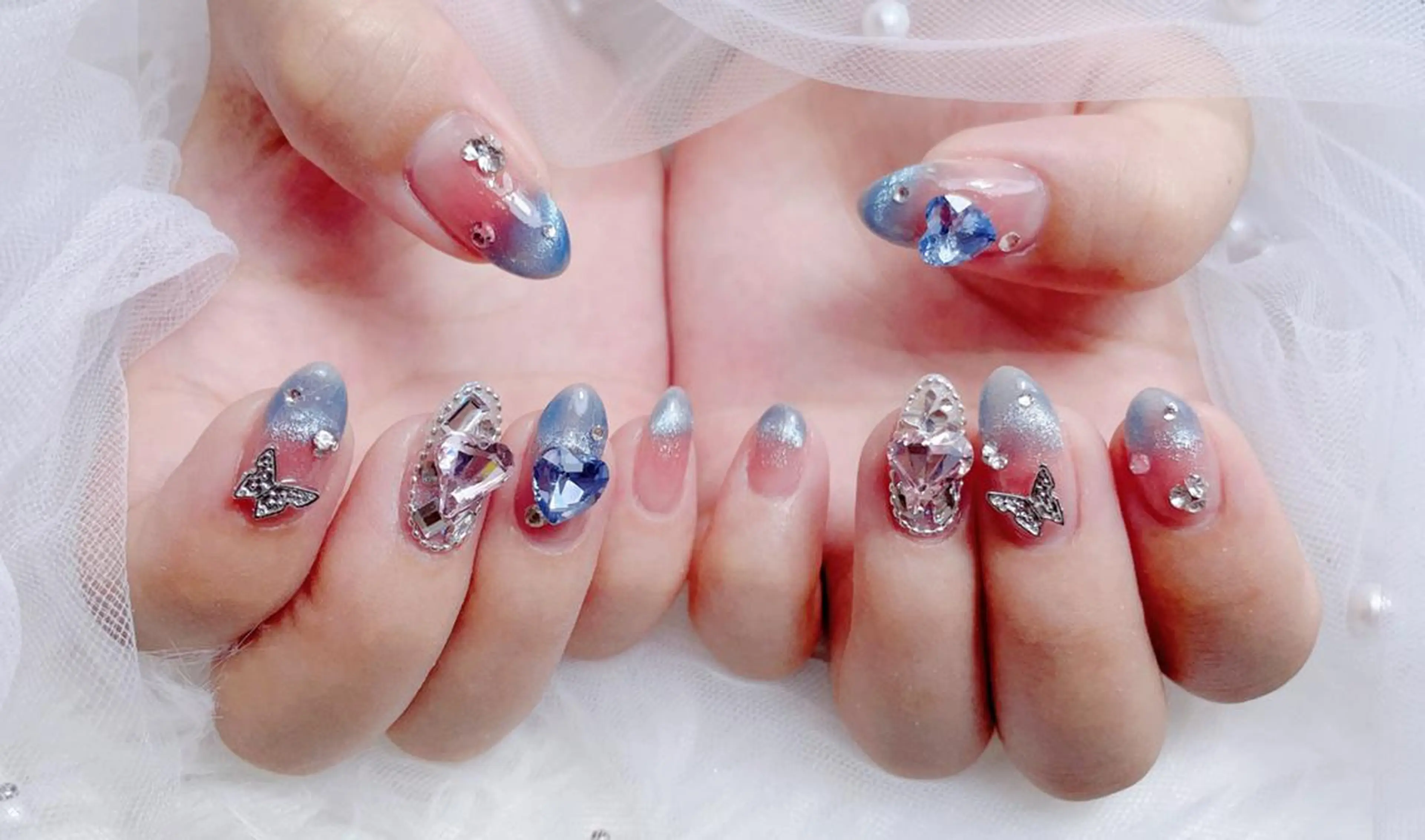 ネイル U nail 🩷新宿店のネイルデザイン