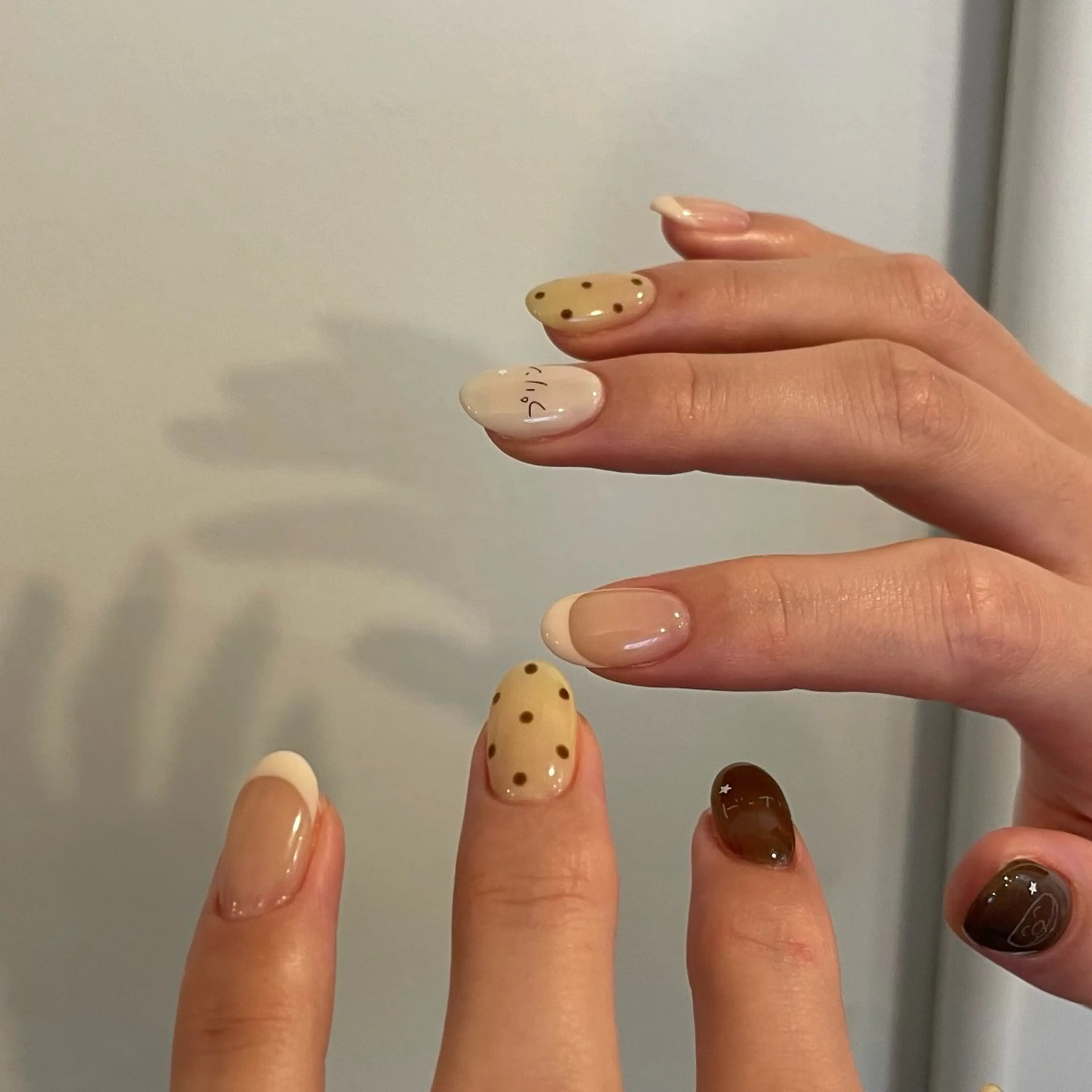 ネイル ハンドネイル roof nailのネイルデザイン