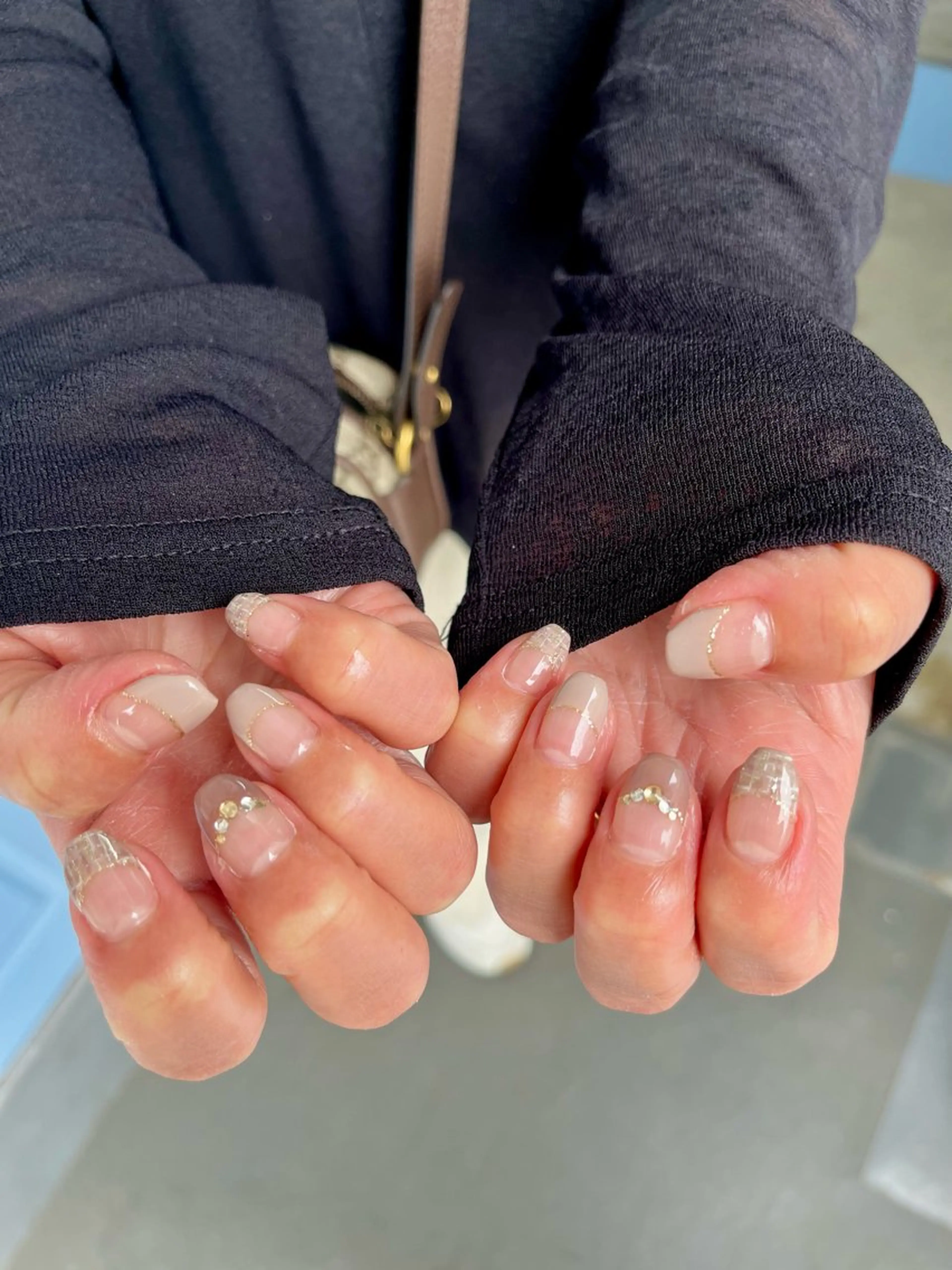 ネイル オーロラネイル ブルー フットネイル フレンチネイル ジェルネイル ハンドネイル kiki nail たまプラーザのネイルデザイン