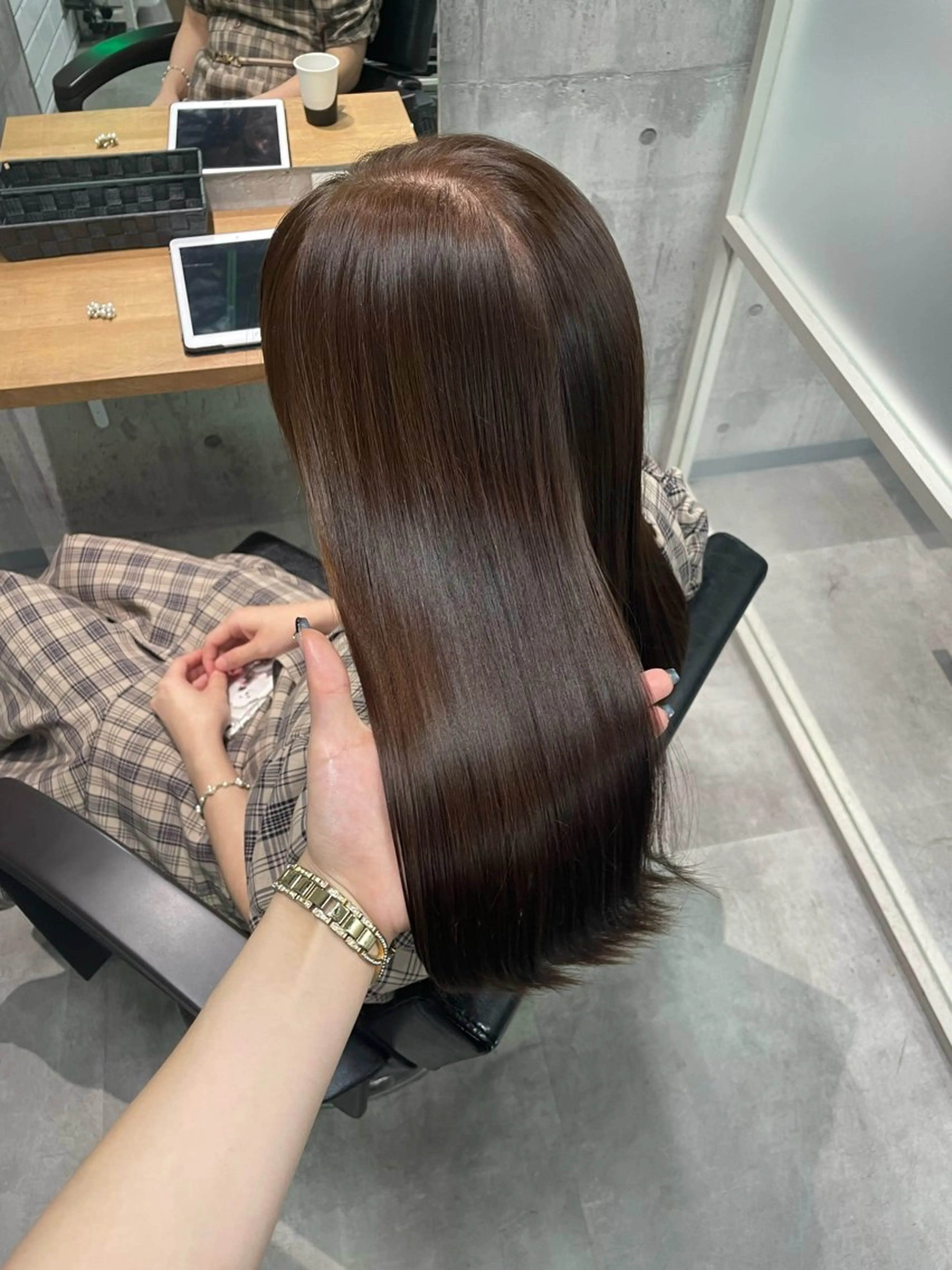 セミロング カラー ayano /レイヤー/艶カラーのヘアスタイル