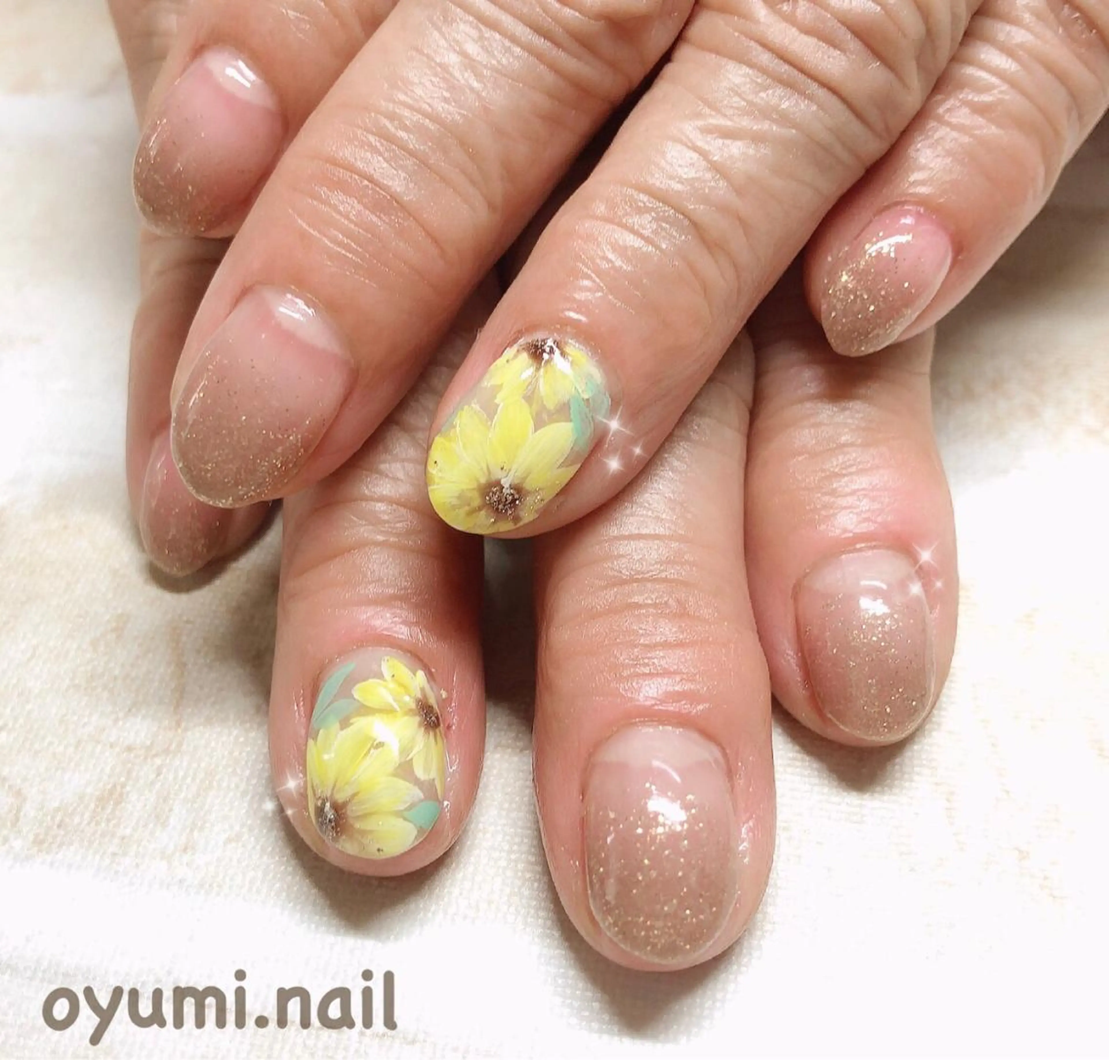 ネイル アートネイル フラワーネイル ジェルネイル グラデーション パラジェル ハンドネイル ハンドケア takanashi yumiのネイルデザイン