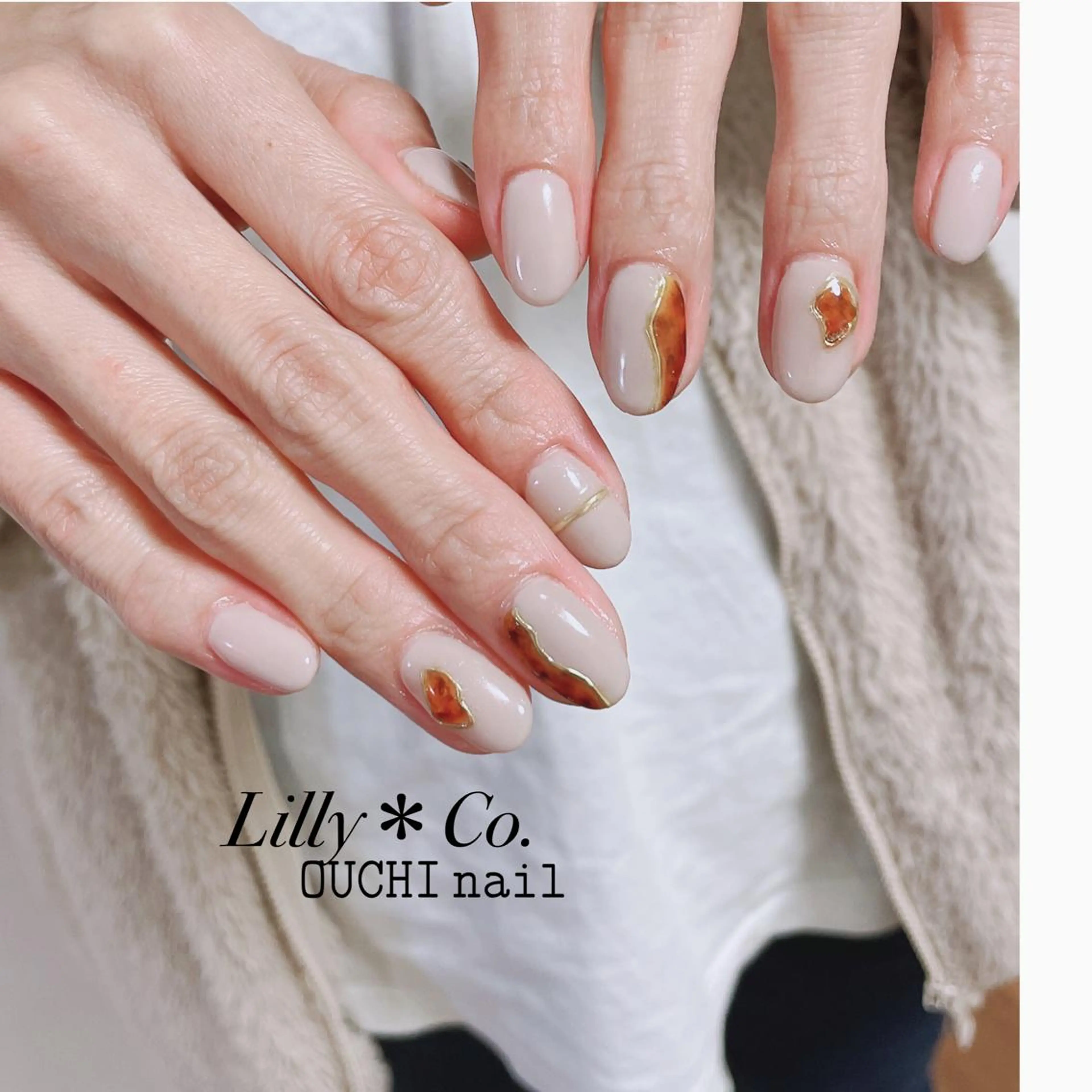 ネイル べっ甲ネイル ハンドネイル ハンドケア Lilly Co.のネイルデザイン