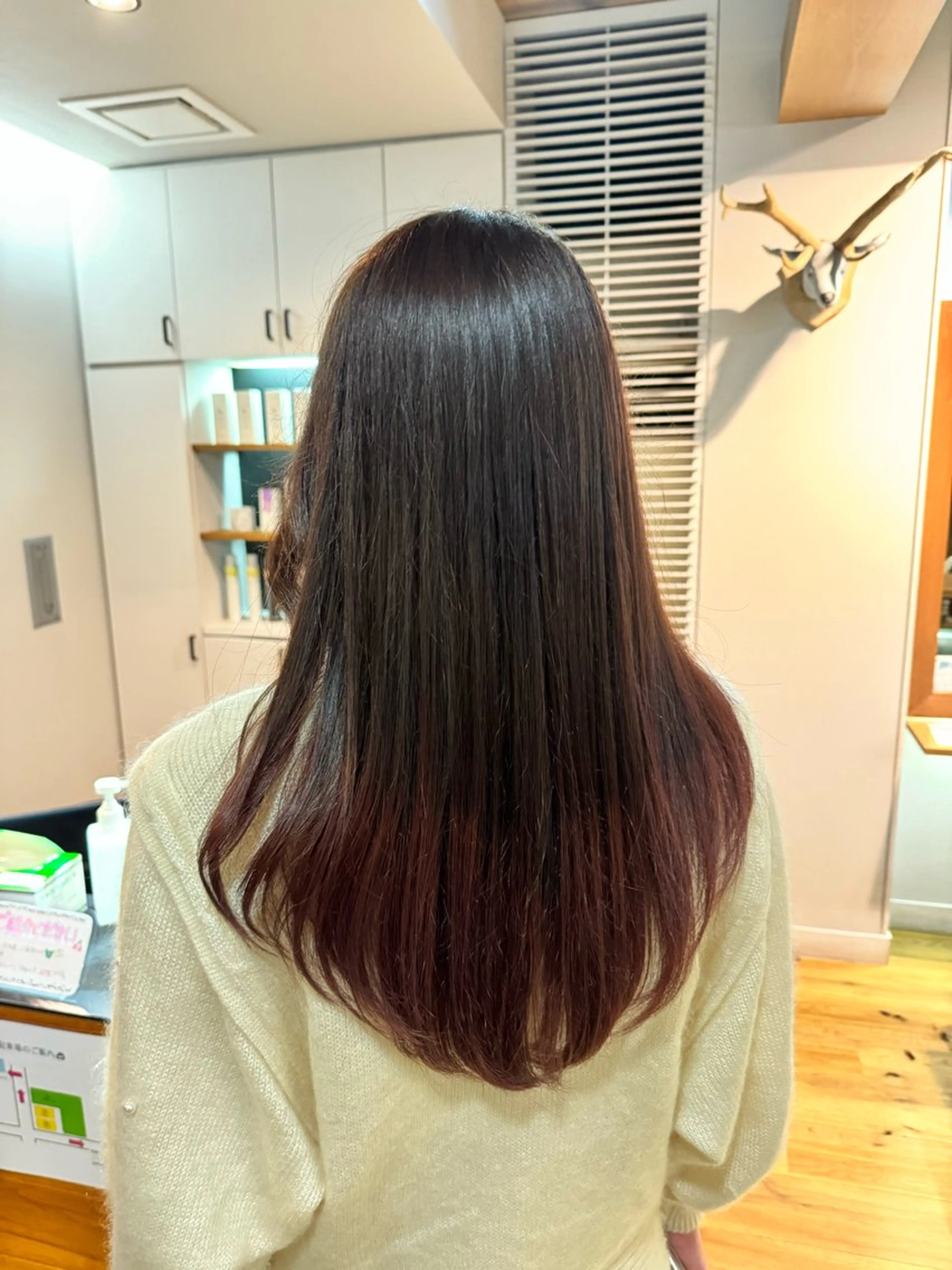 ロング カラー アッシュ アッシュブラウン ブラウンカラー ピンクカラー ツキダテ ユイのヘアスタイル