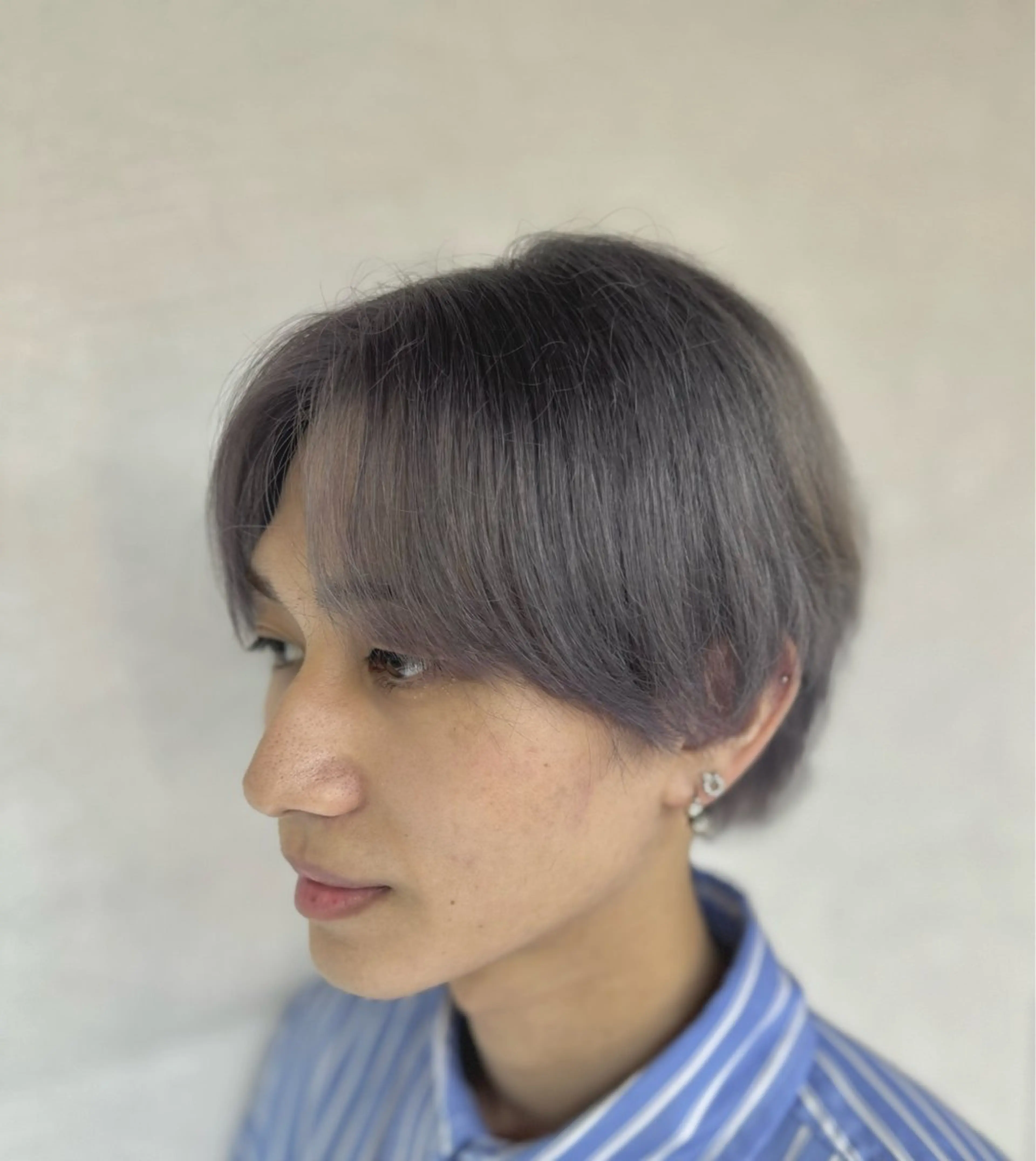 ショート カラー メンズ メンズブリーチ ブリーチ シルバー メンズカット∕パーマ ∕縮毛矯正∕廣井永輝のヘアスタイル