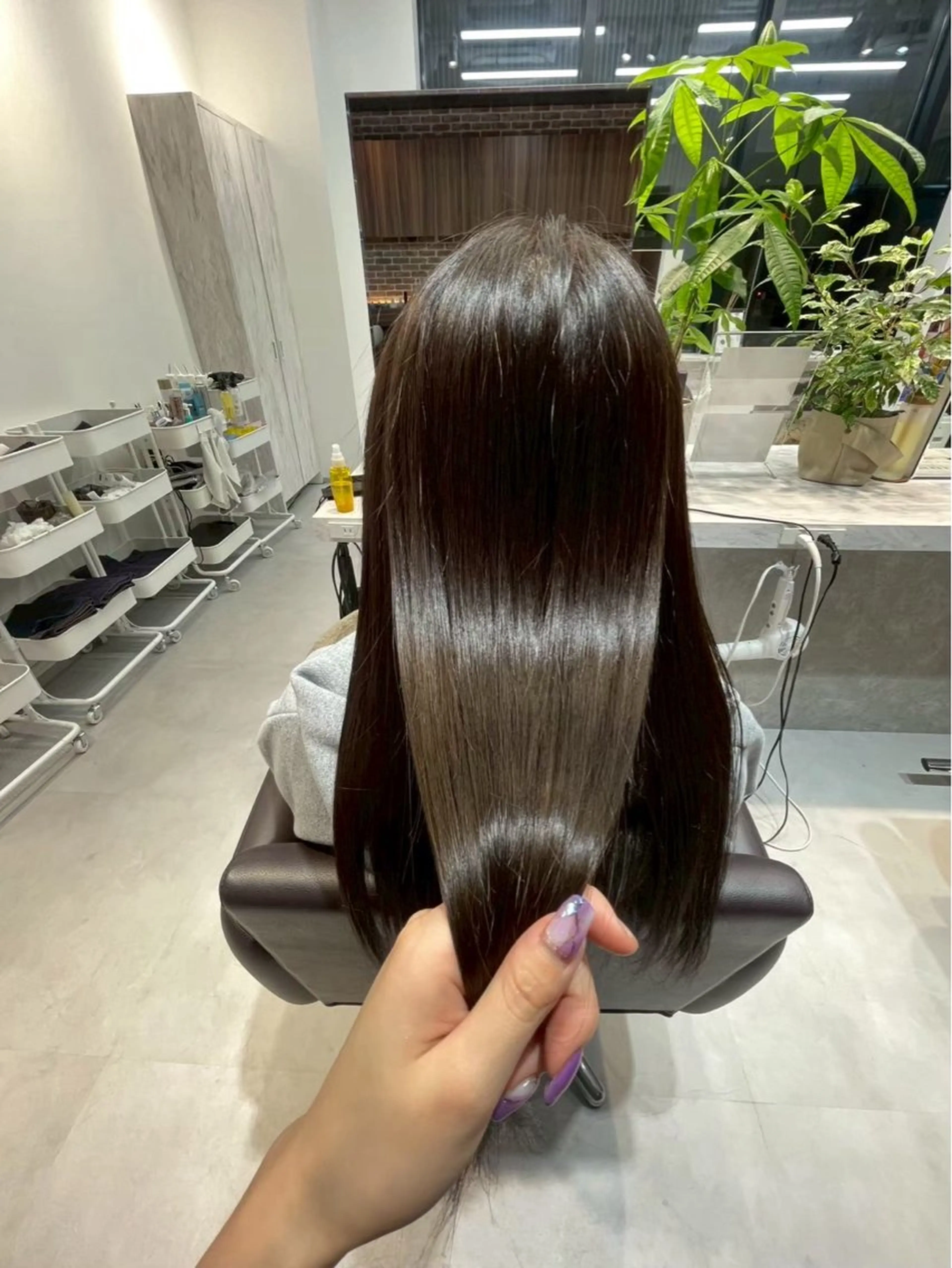 ロング パーマ 縮毛矯正 🫧艶髪矯正🫧 伊原修子のヘアスタイル