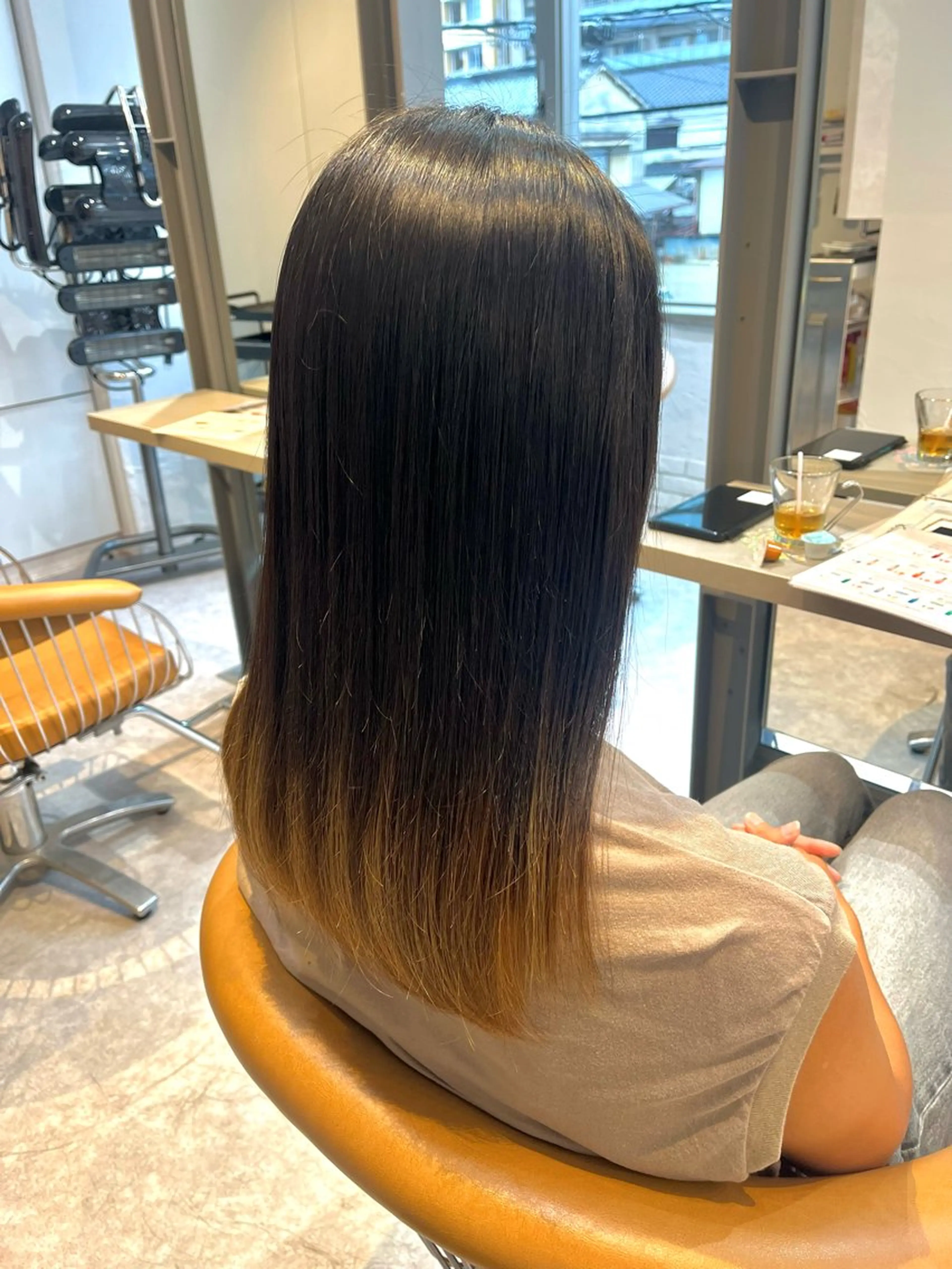 ミディアム パーマ カット 縮毛矯正 うしだ かおるのヘアスタイル