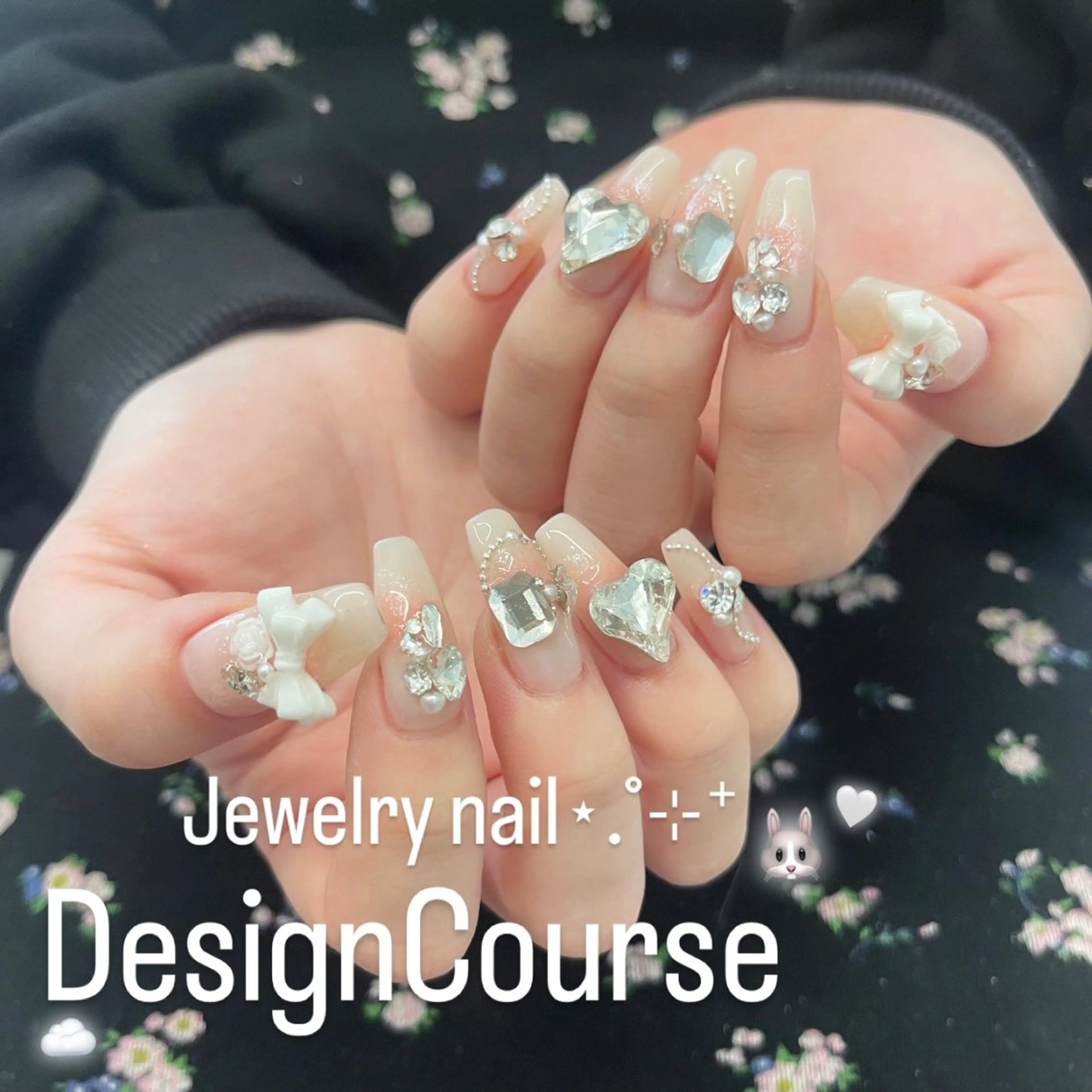 ネイル ハンドネイル 🧁fein. nana🩵のネイルデザイン