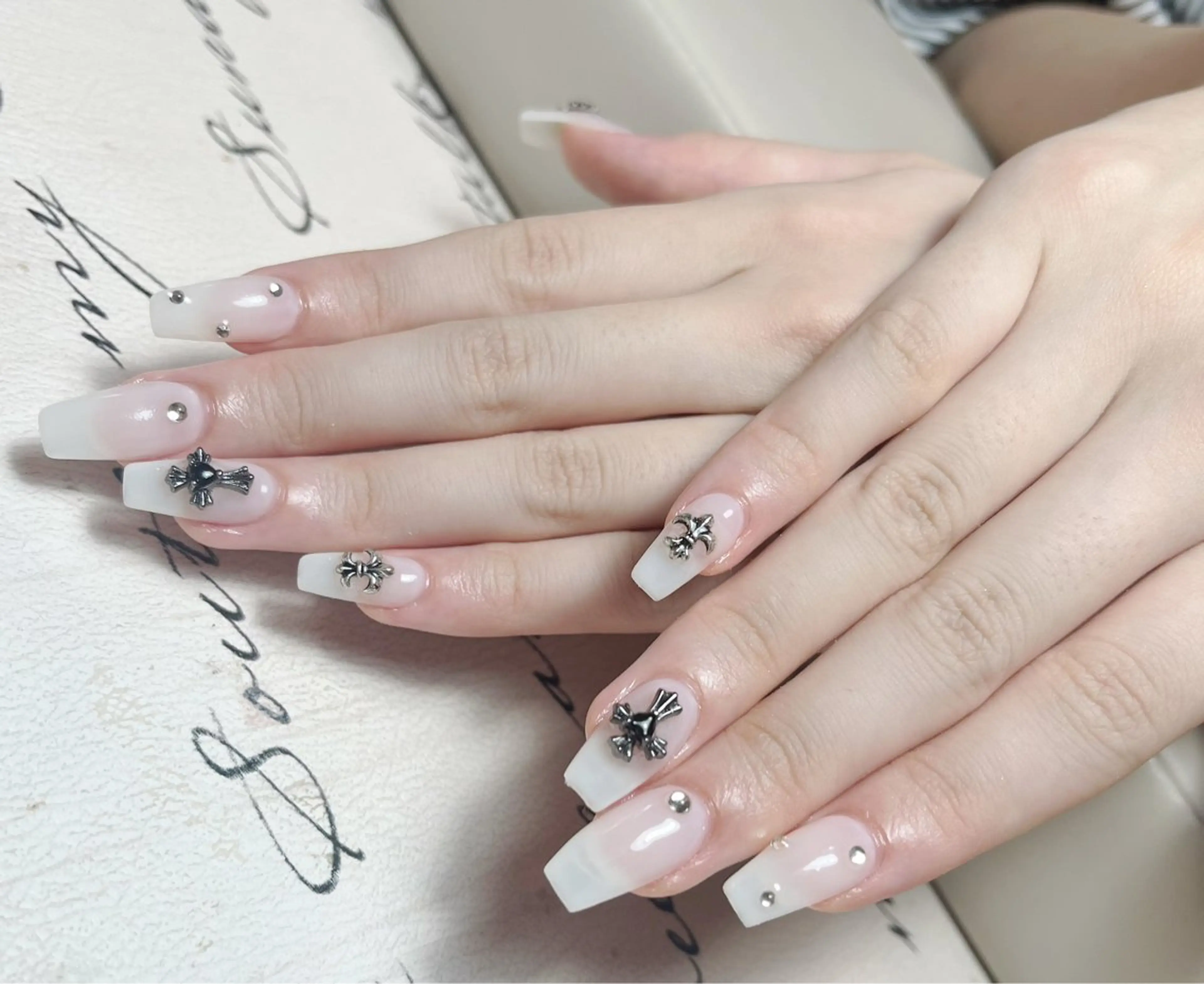 ネイル ハンドネイル LULU Nail salonみどりのネイルデザイン