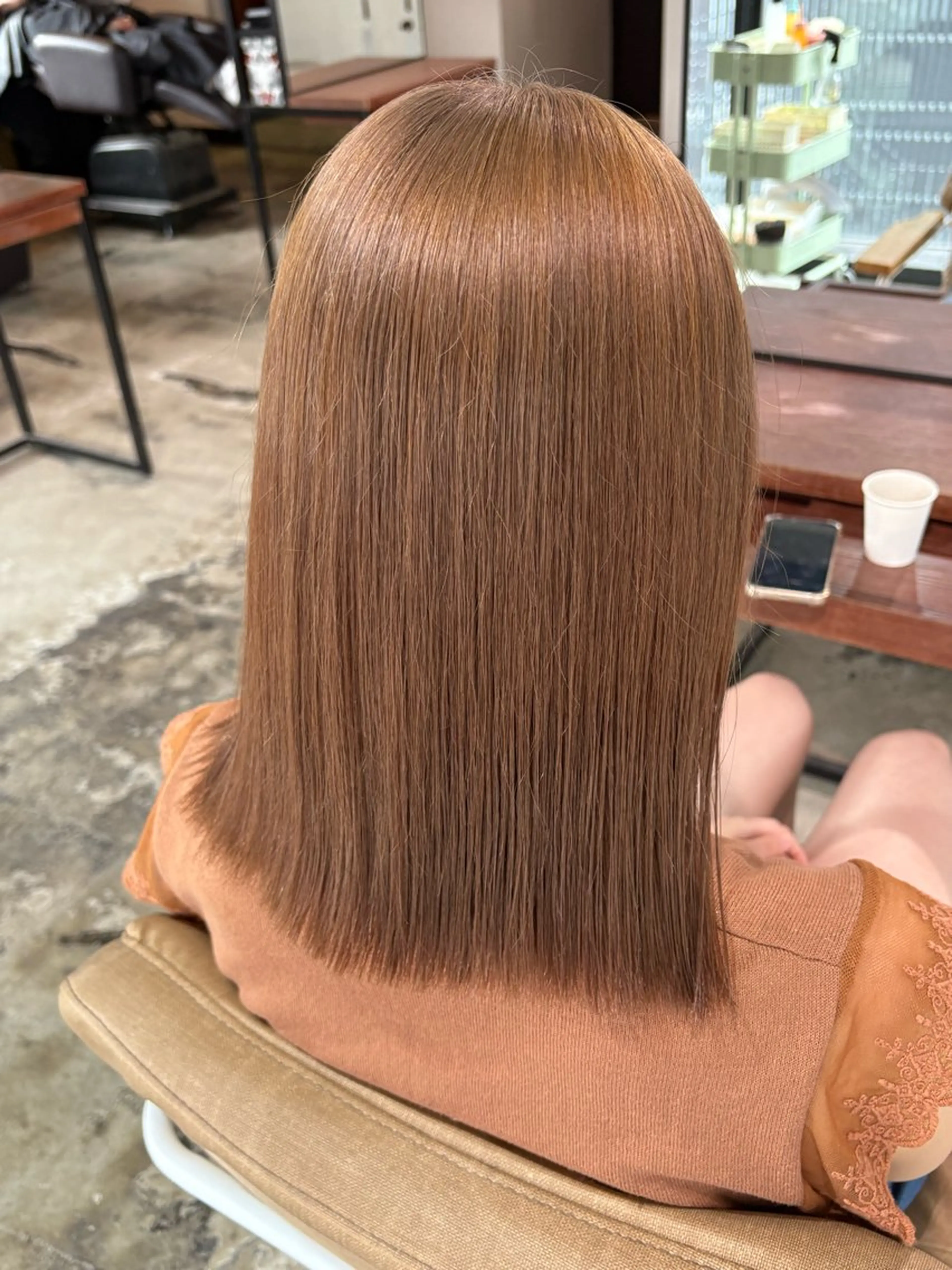 ミディアム カット ヘアカラー トリートメント ミルクティーブラウン /副店長YUTOのヘアスタイル