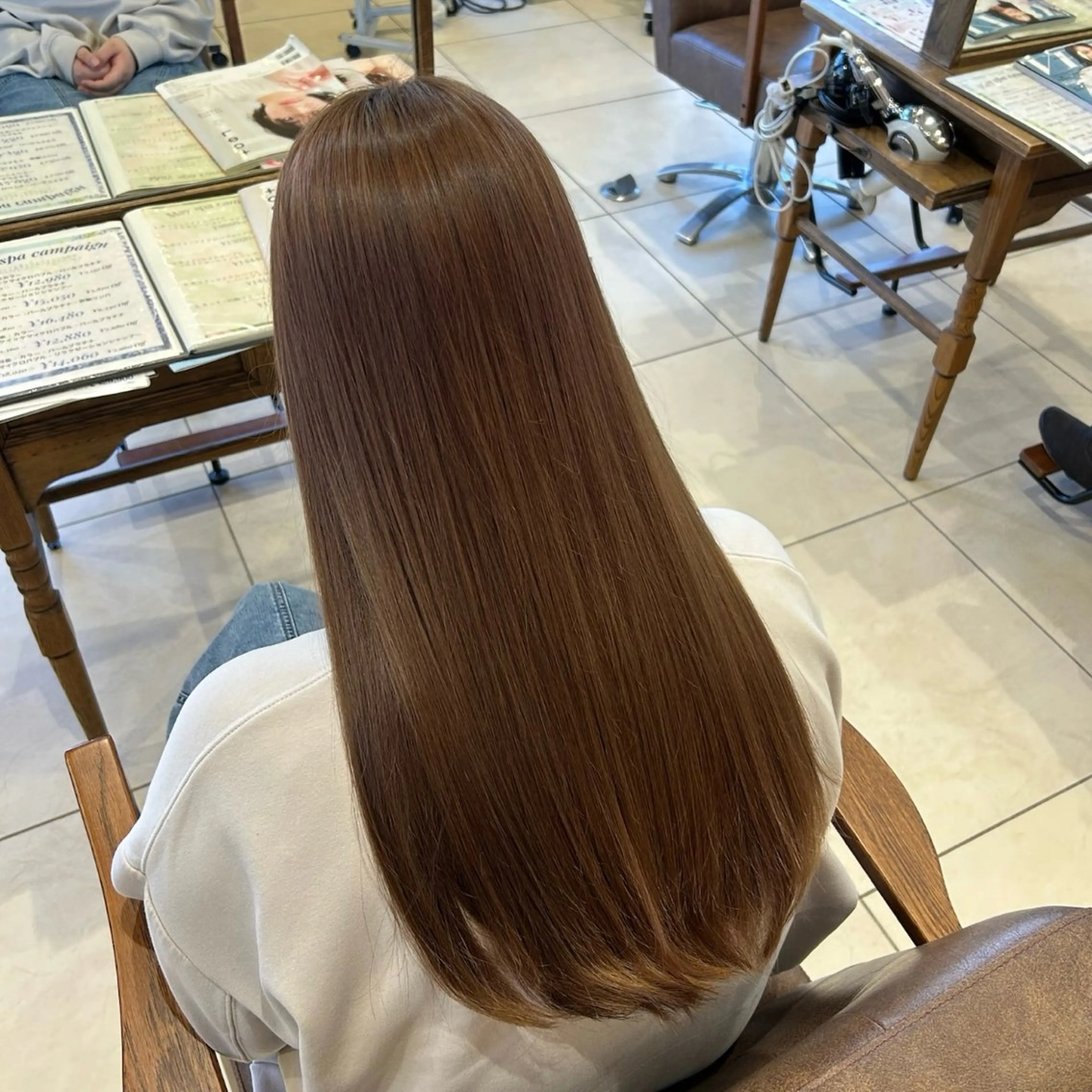 ロング ヘアカラー トリートメント 福川 優月のヘアスタイル