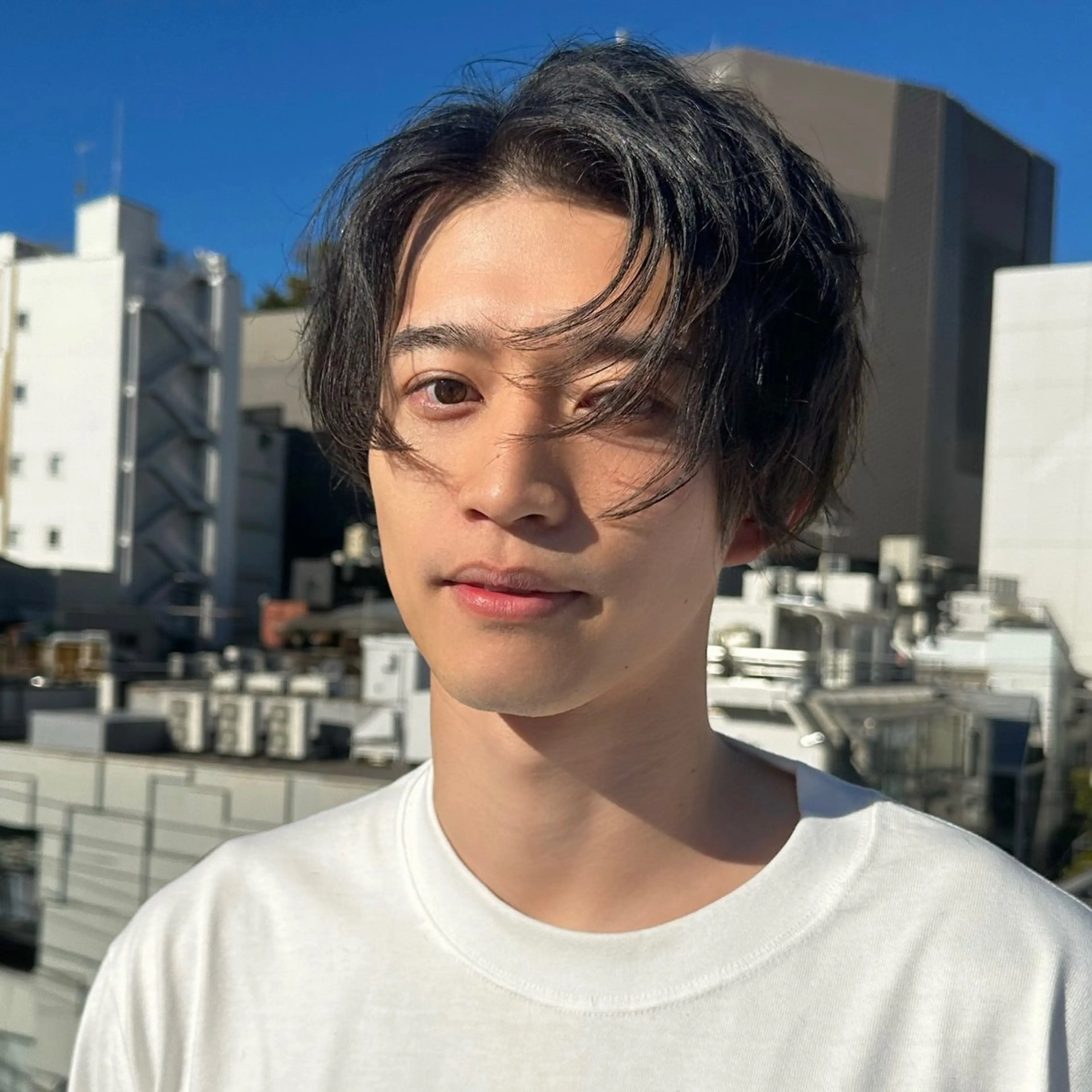 ショート カラー パーマ メンズ カルマパーマ メンズパーマ スペインカール ツイストスパイラルパーマ 刈り上げ カット ヘアカラー パーマ ヘッドスパ 大人男子ヘア 💈メンズ特化吉田のヘアスタイル