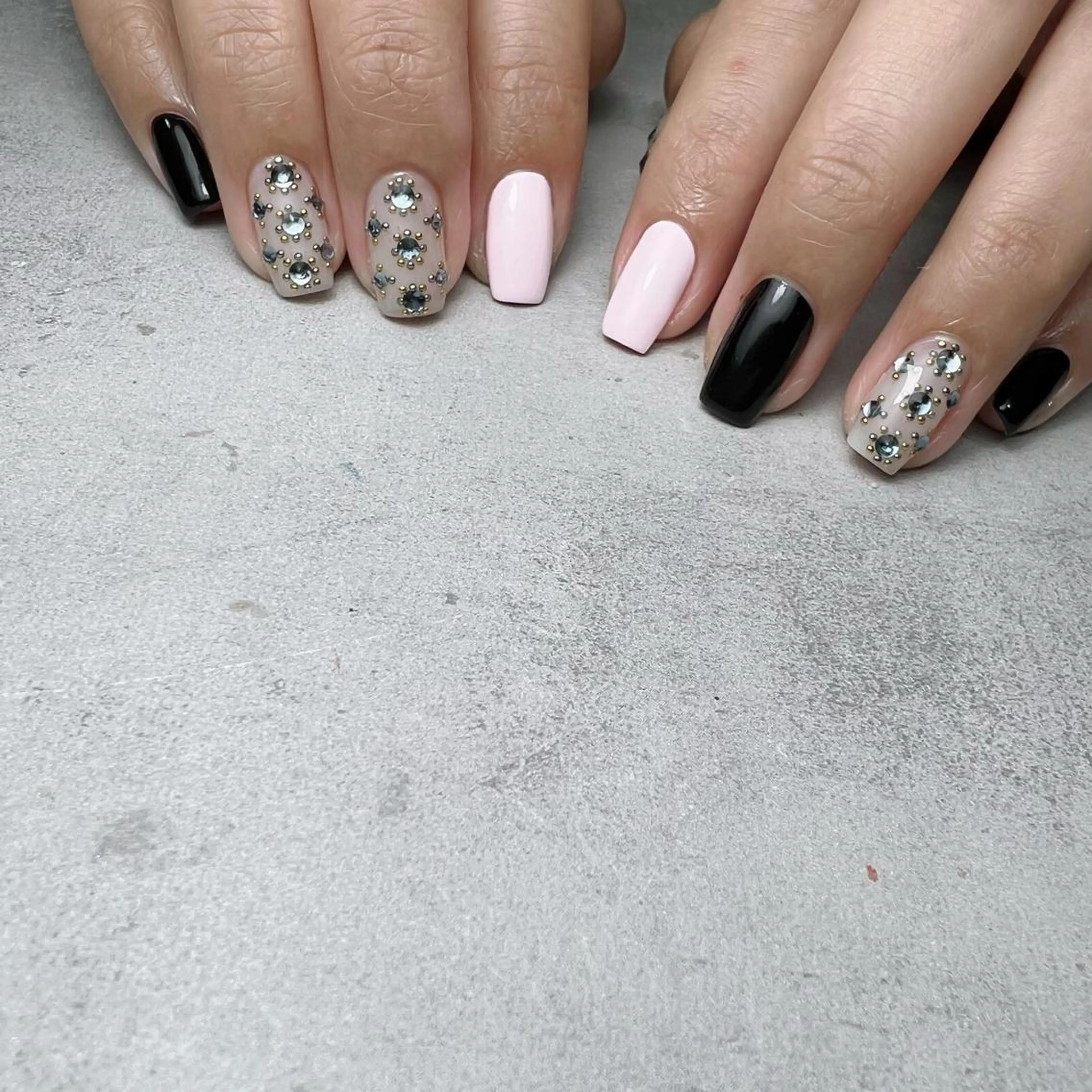 ミディアム ネイル ハンドネイル 京橋 【39nail】のネイルデザイン