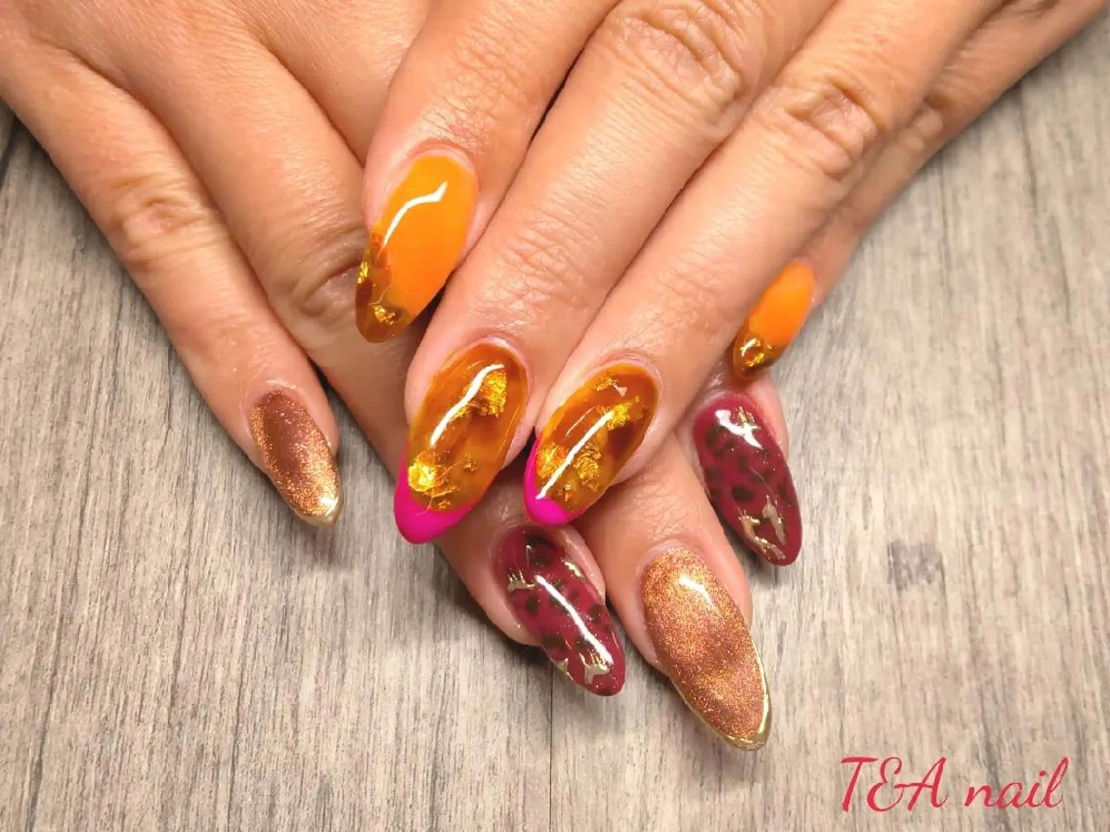 ネイル セミロング べっ甲ネイル 長さ出し フレンチネイル ジェルネイル ニュアンスネイル ハンドネイル T&A nailのネイルデザイン