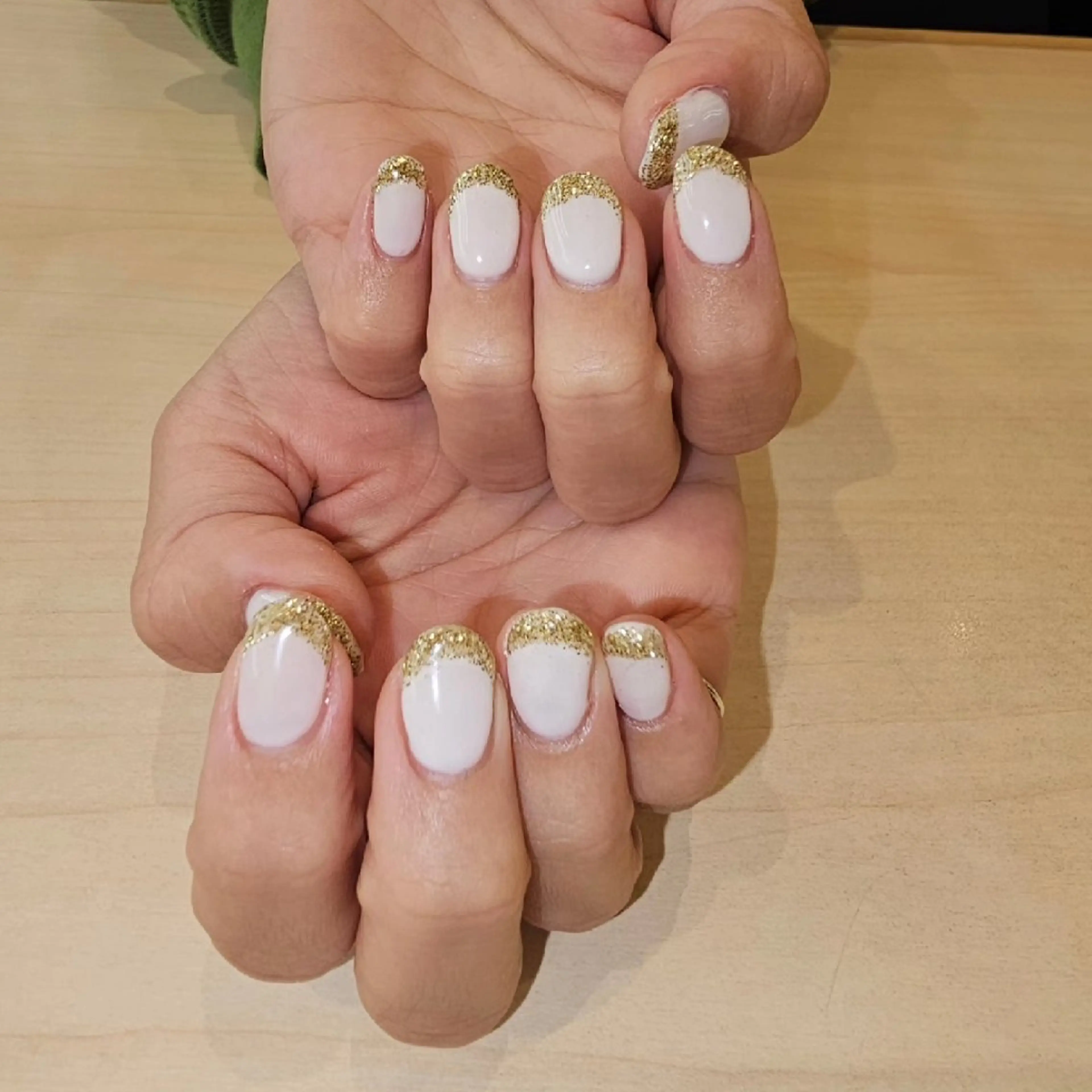 ネイル フレンチネイル ゴールド ラメ(グリッター) J ♡nailのネイルデザイン
