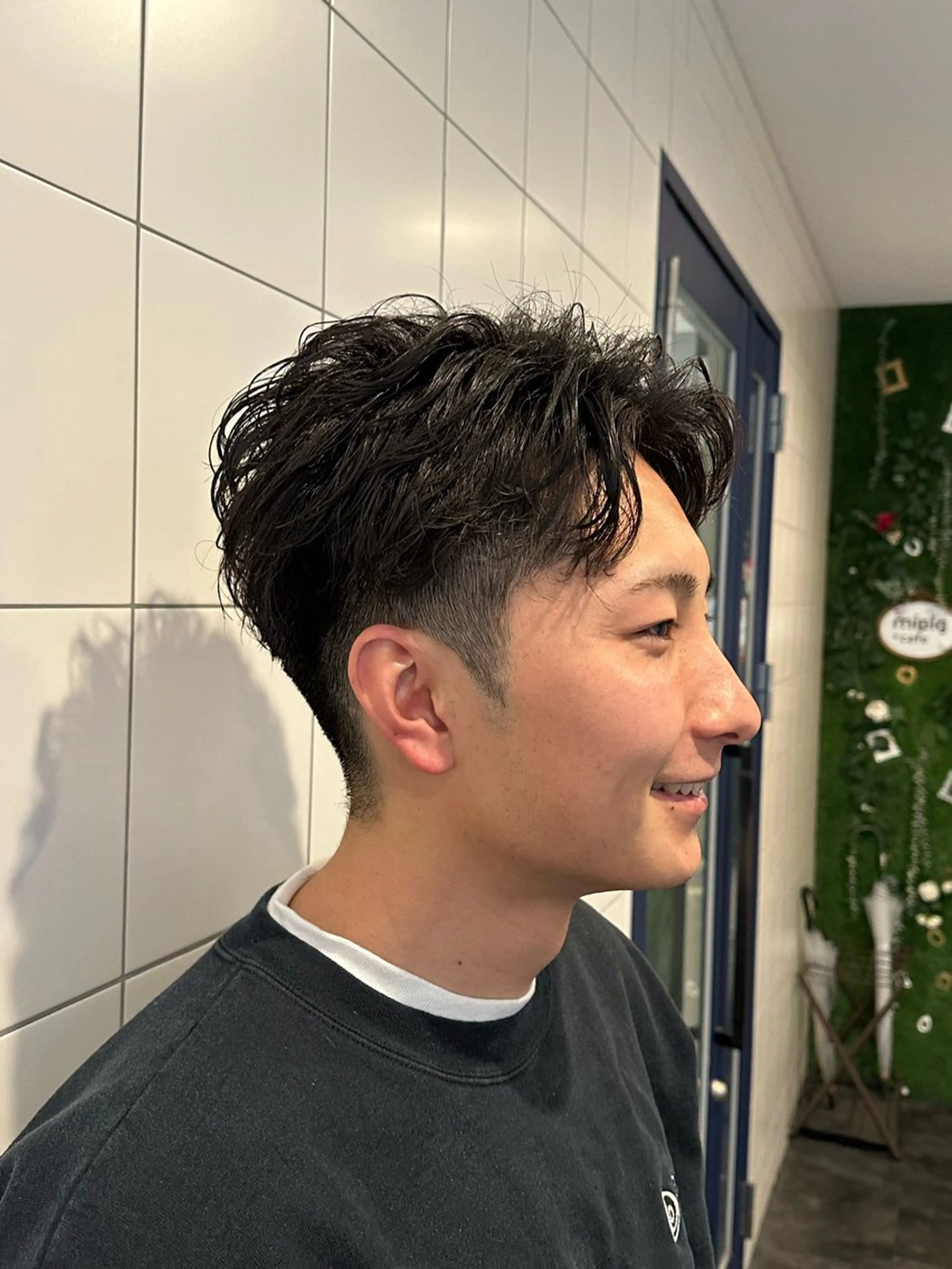 ショート パーマ メンズ 岡部 琉斗のヘアスタイル