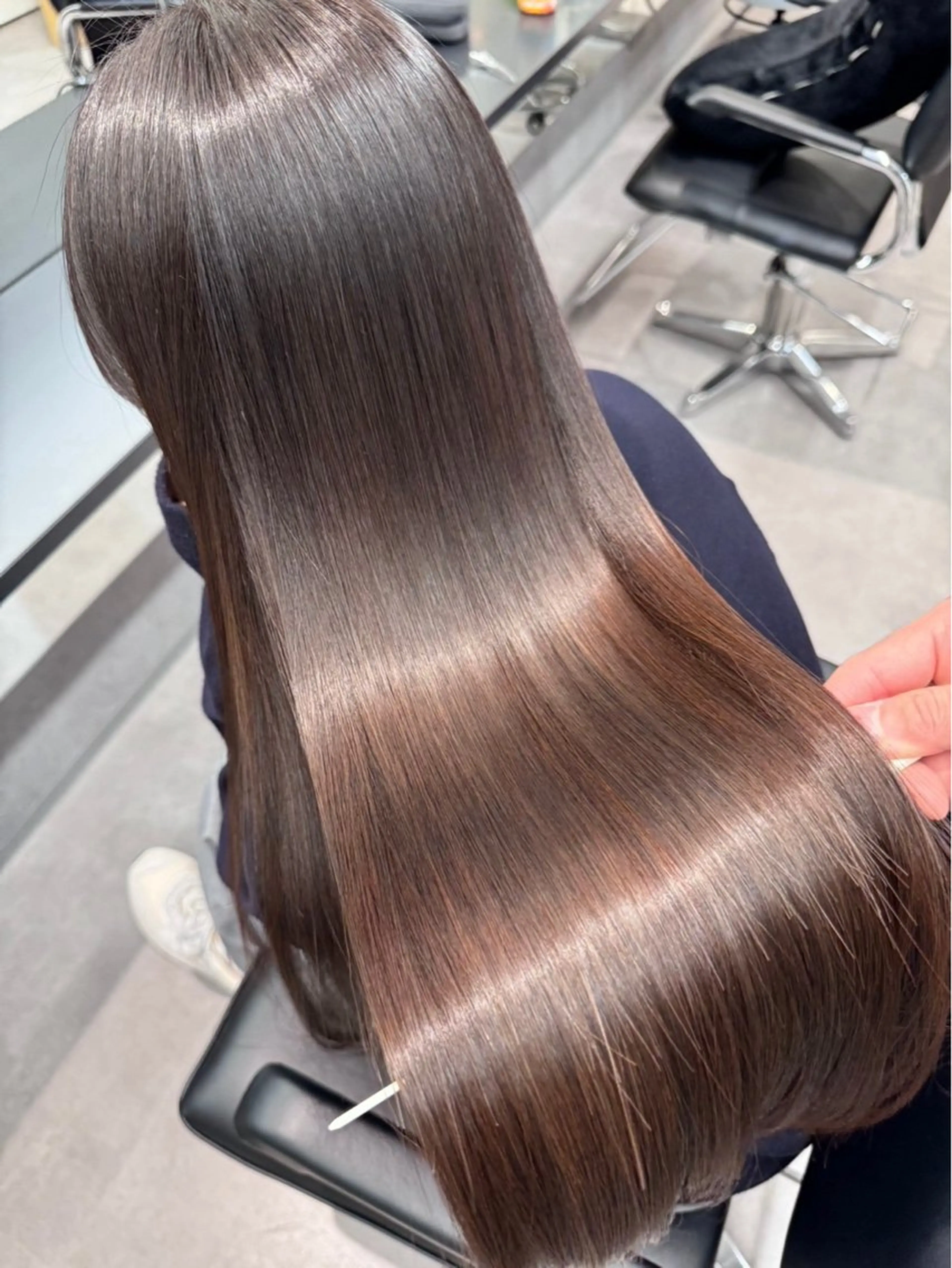 髪質改善縮毛矯正＋艶髪ヘアエステトリートメントの写真