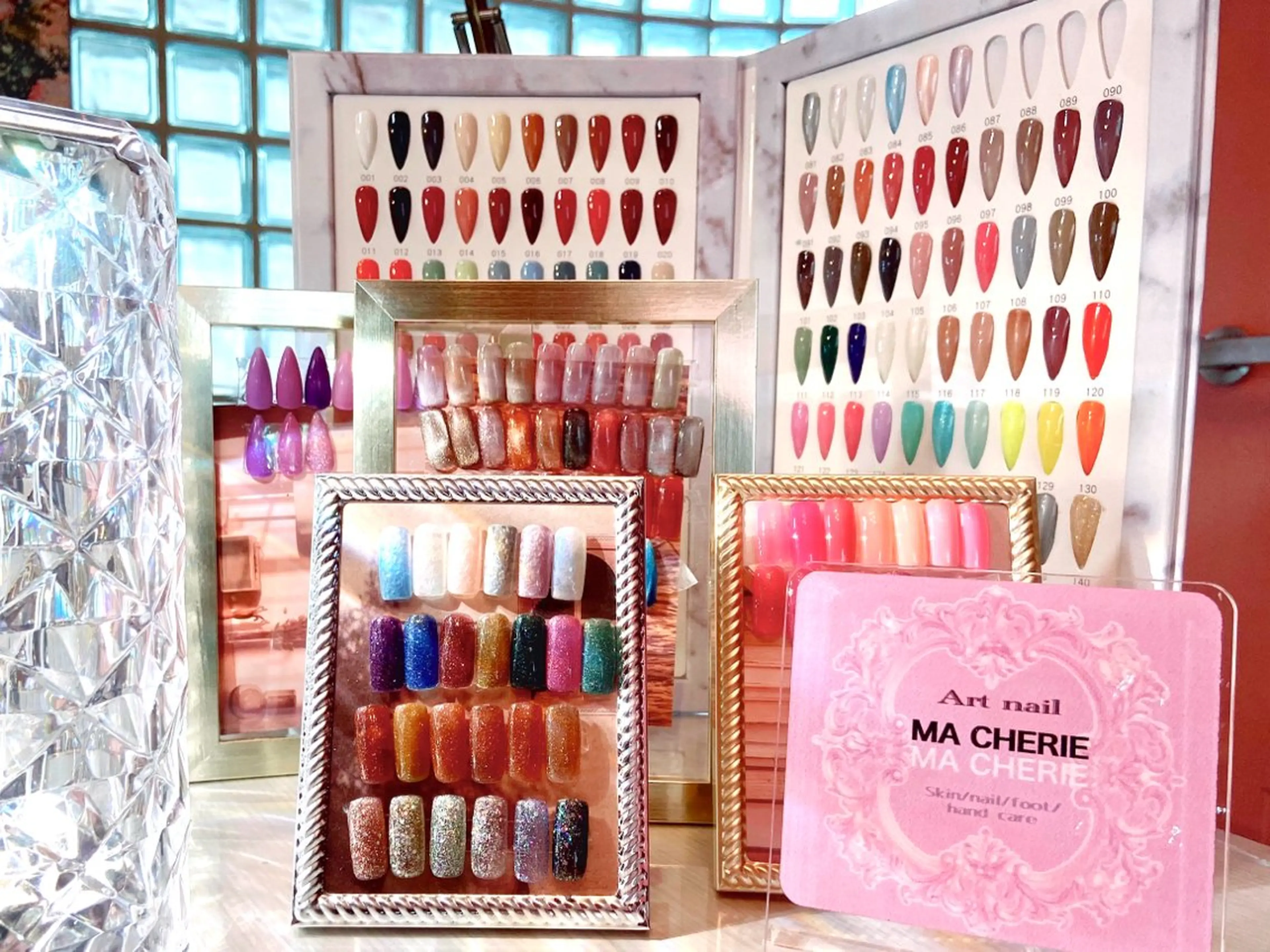 ネイル Art nail MA CHERIE所属・Mii MA CHERIEのネイルデザイン