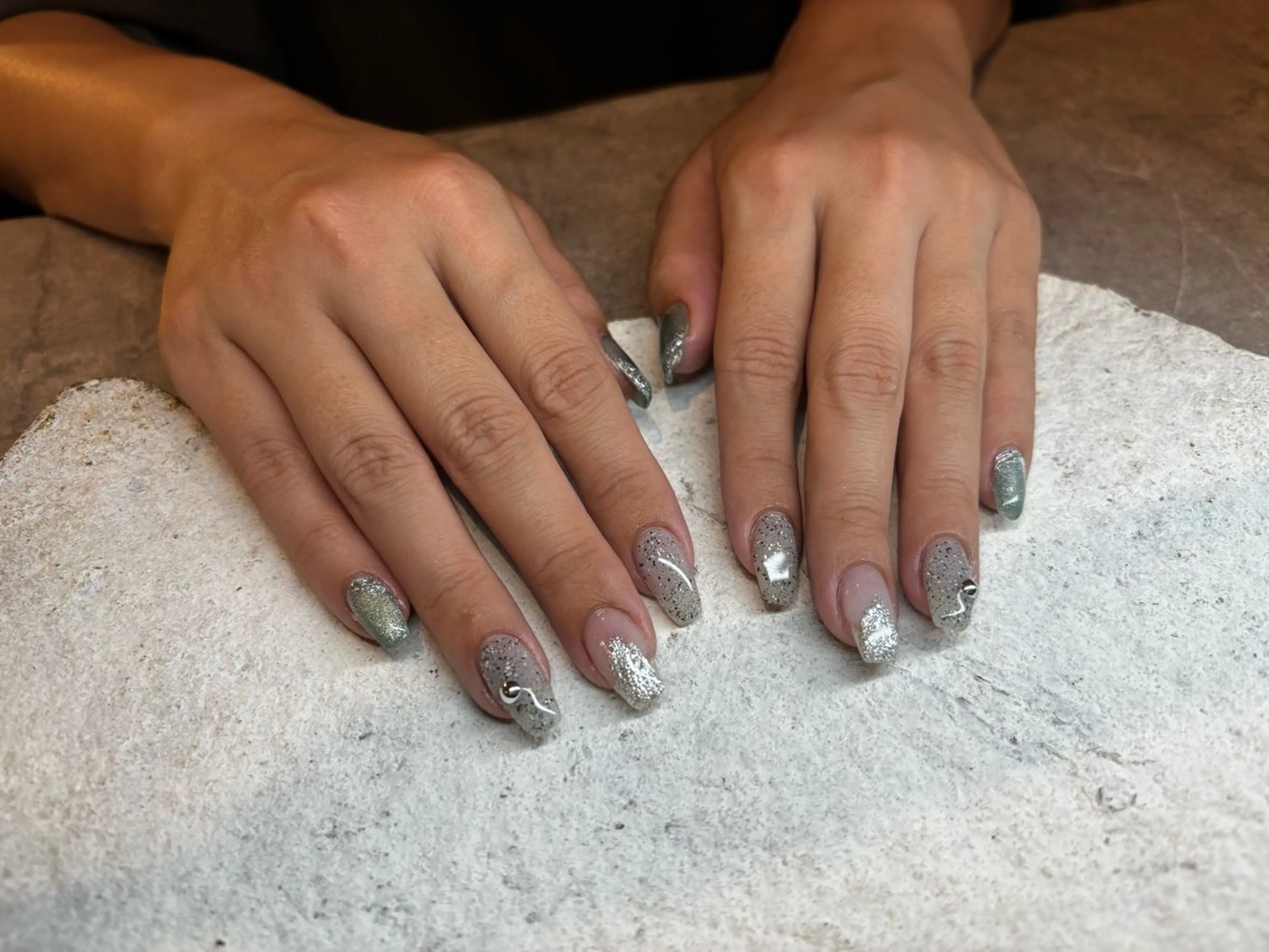 ネイル ニュアンスネイル HONOKA W 【深江橋店】のネイルデザイン