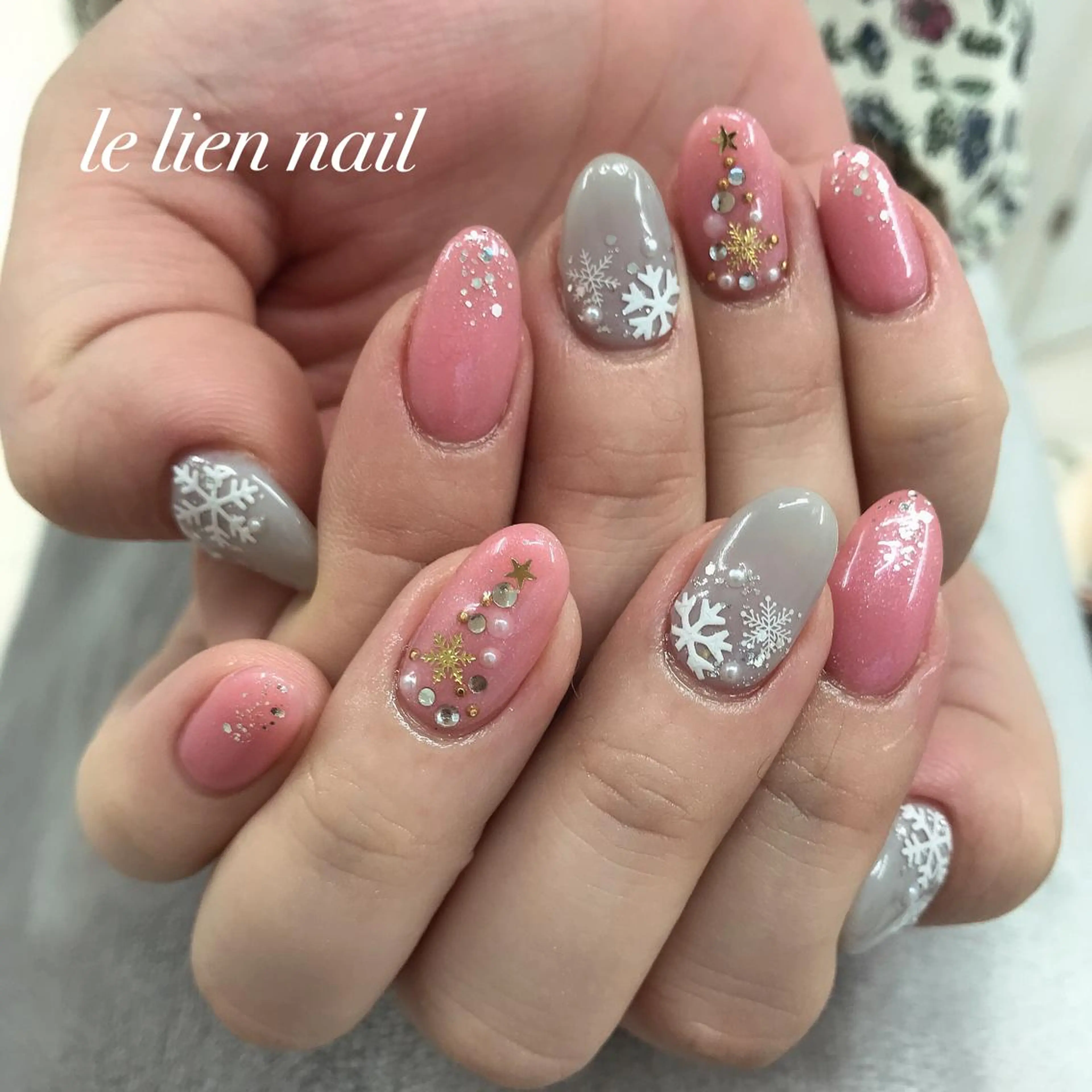 ミディアム クリスマス ハンドネイル le lien nailのネイルデザイン