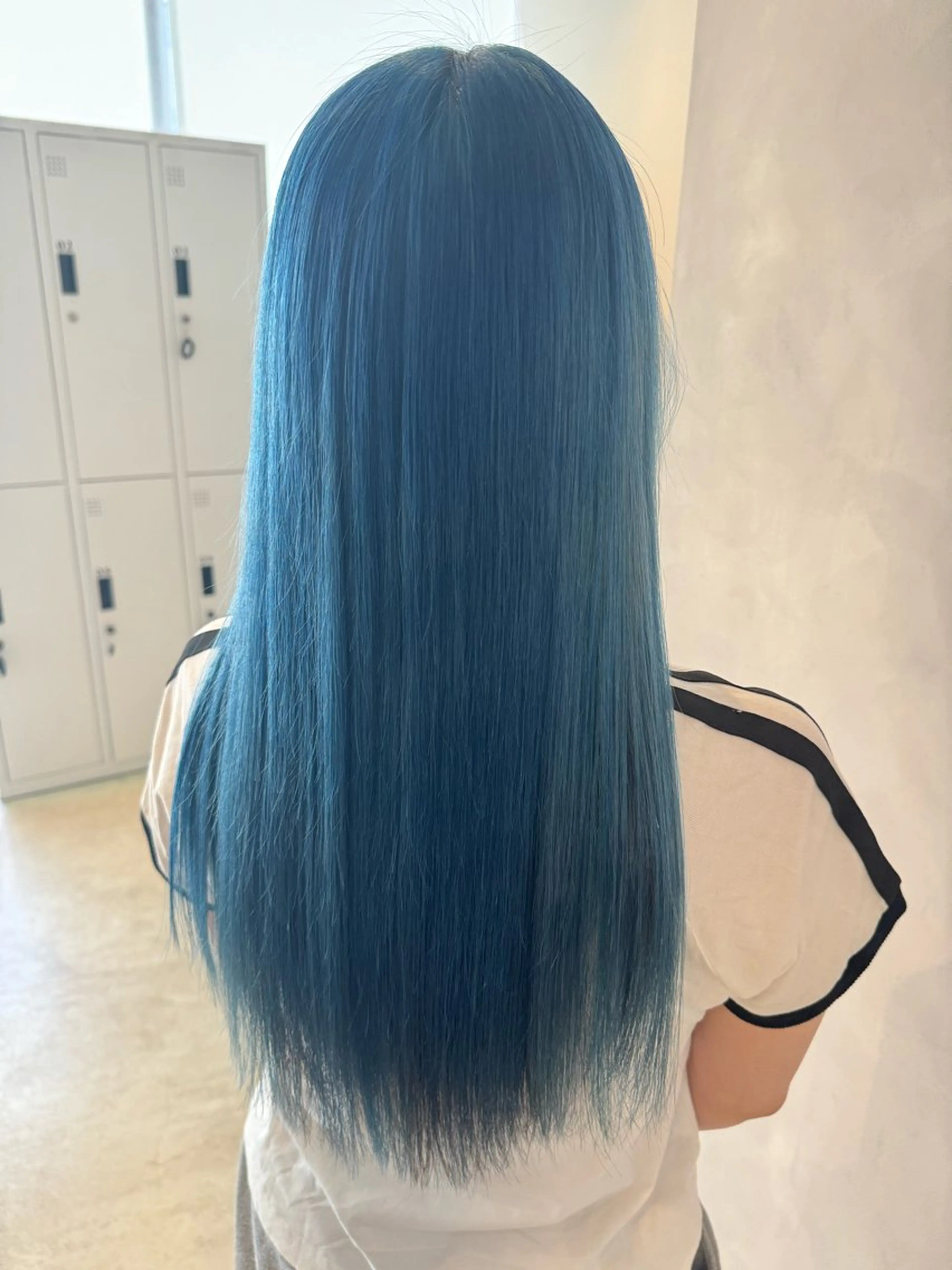 カラー アクアカラー ブルーカラー ハイトーンカラー カット ヘアカラー トリートメント 透明感カラー✨艶髪 制作🌱山根あゆみのヘアスタイル