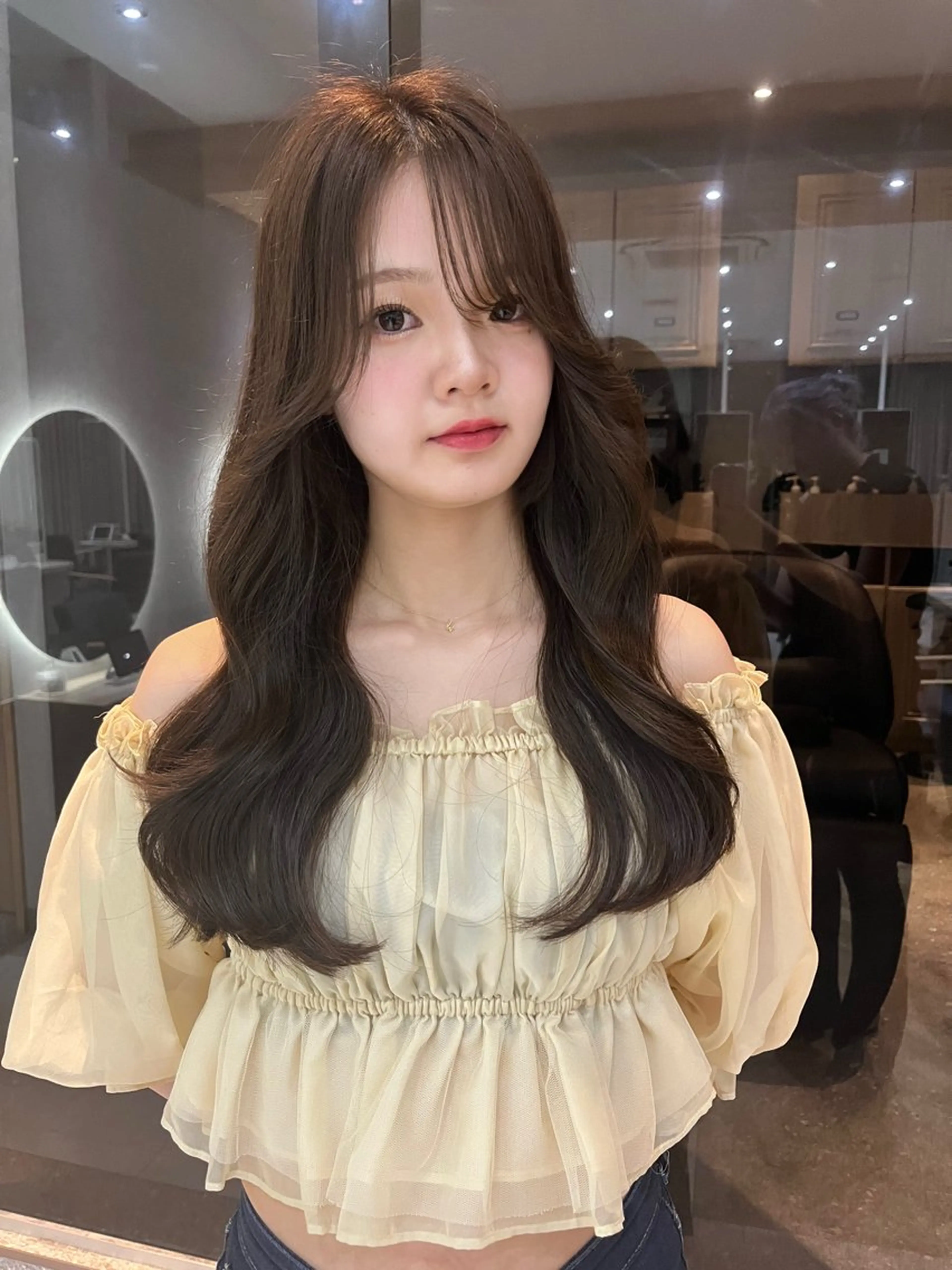 ロング カット ヘアカラー トリートメント 韓国レイヤー／顔周り ／ブリーチことこのヘアスタイル