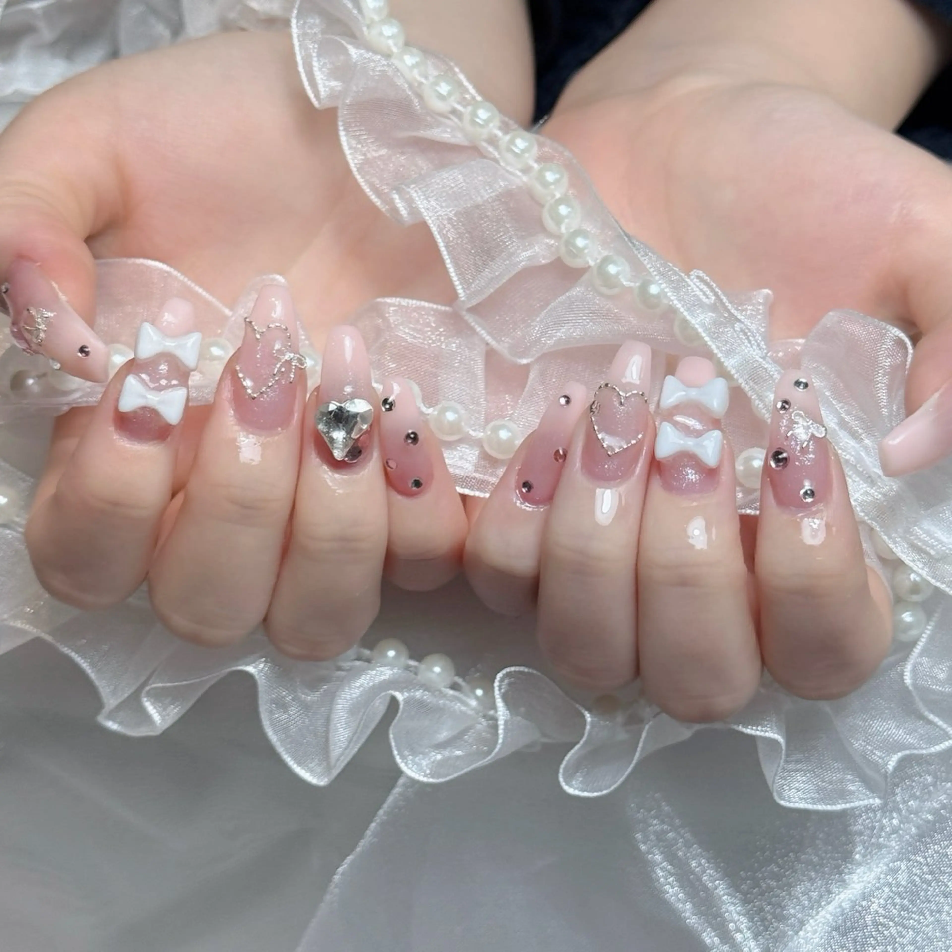 ネイル ロングネイル マグネットネイル リボン 夏ネイル スーパーロングネイル ハンドネイル Hani nailsalonのネイルデザイン