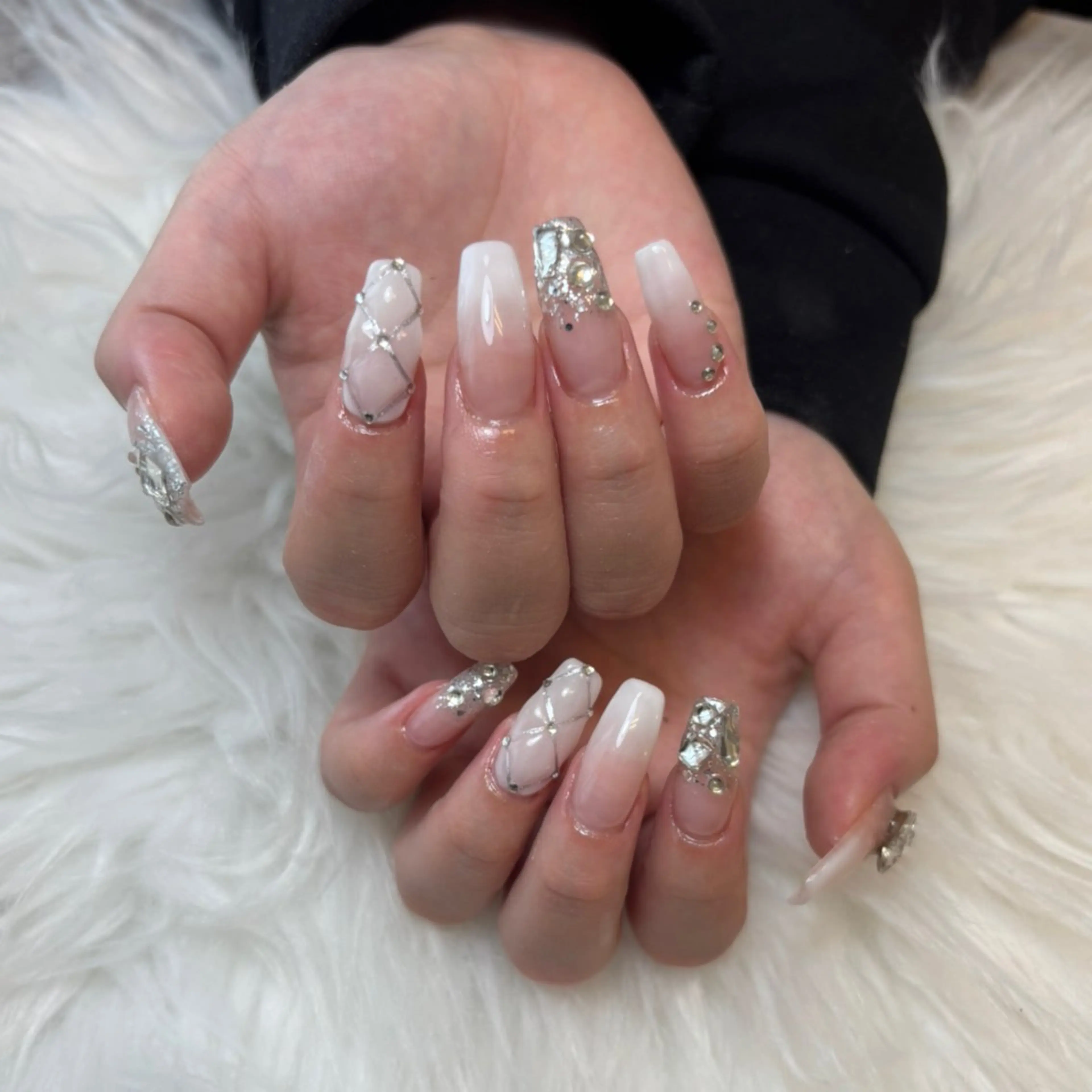 ネイル ulu nailsalon所属・ulu nail しえるのネイルデザイン