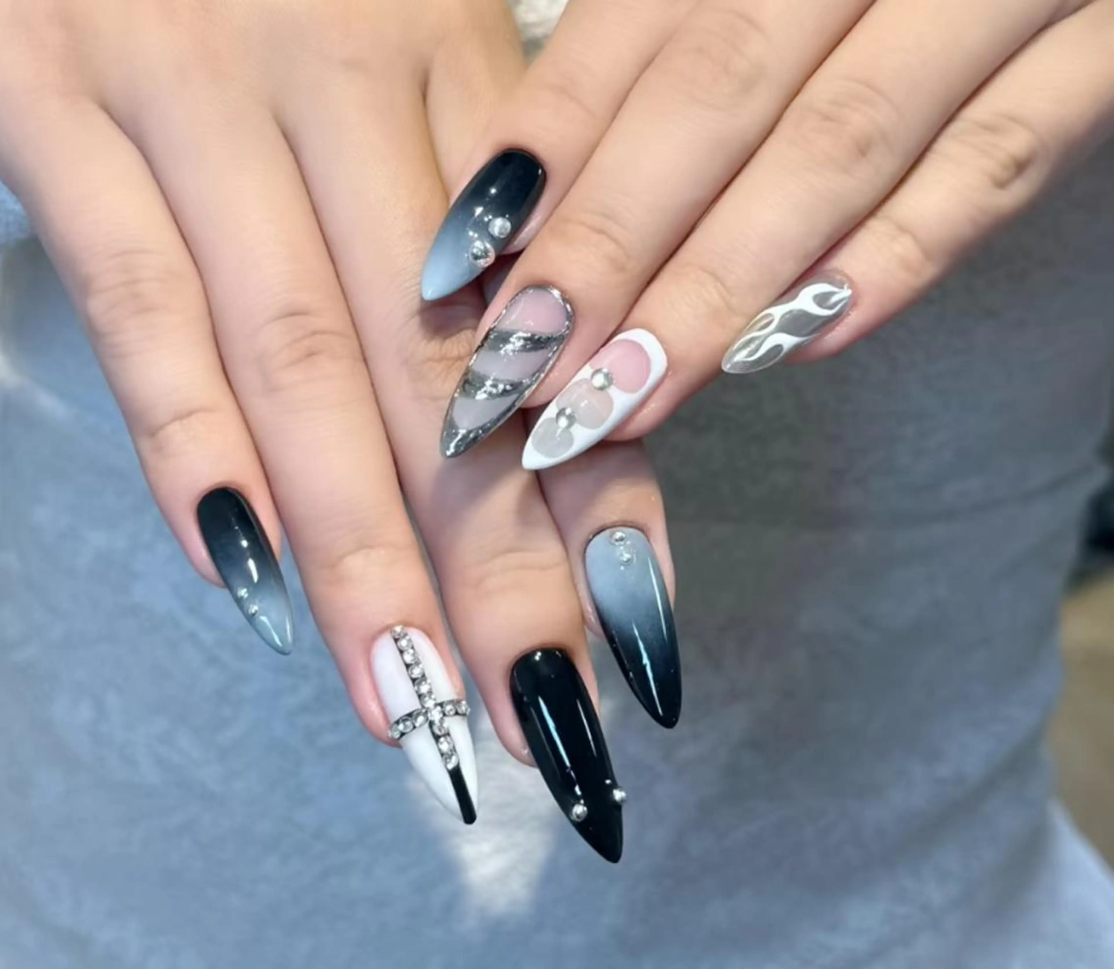 ネイル ハンドネイル Pure&Rich Nailのネイルデザイン