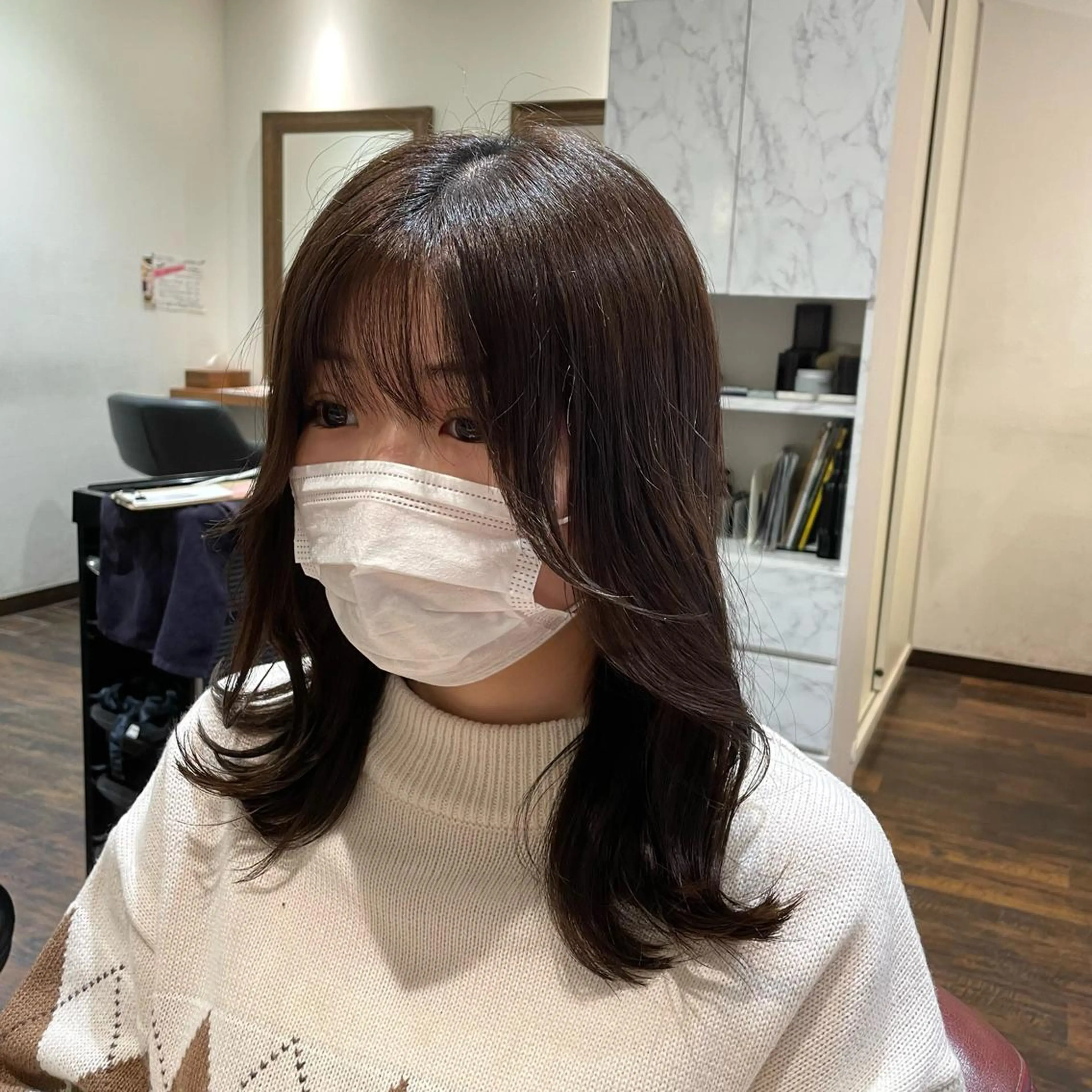 セミロング 顔まわりレイヤー 顔周りカット 韓国風ヘア レイヤーカット カット ヘアカラー Wataru 外国人風カラー💎のヘアスタイル