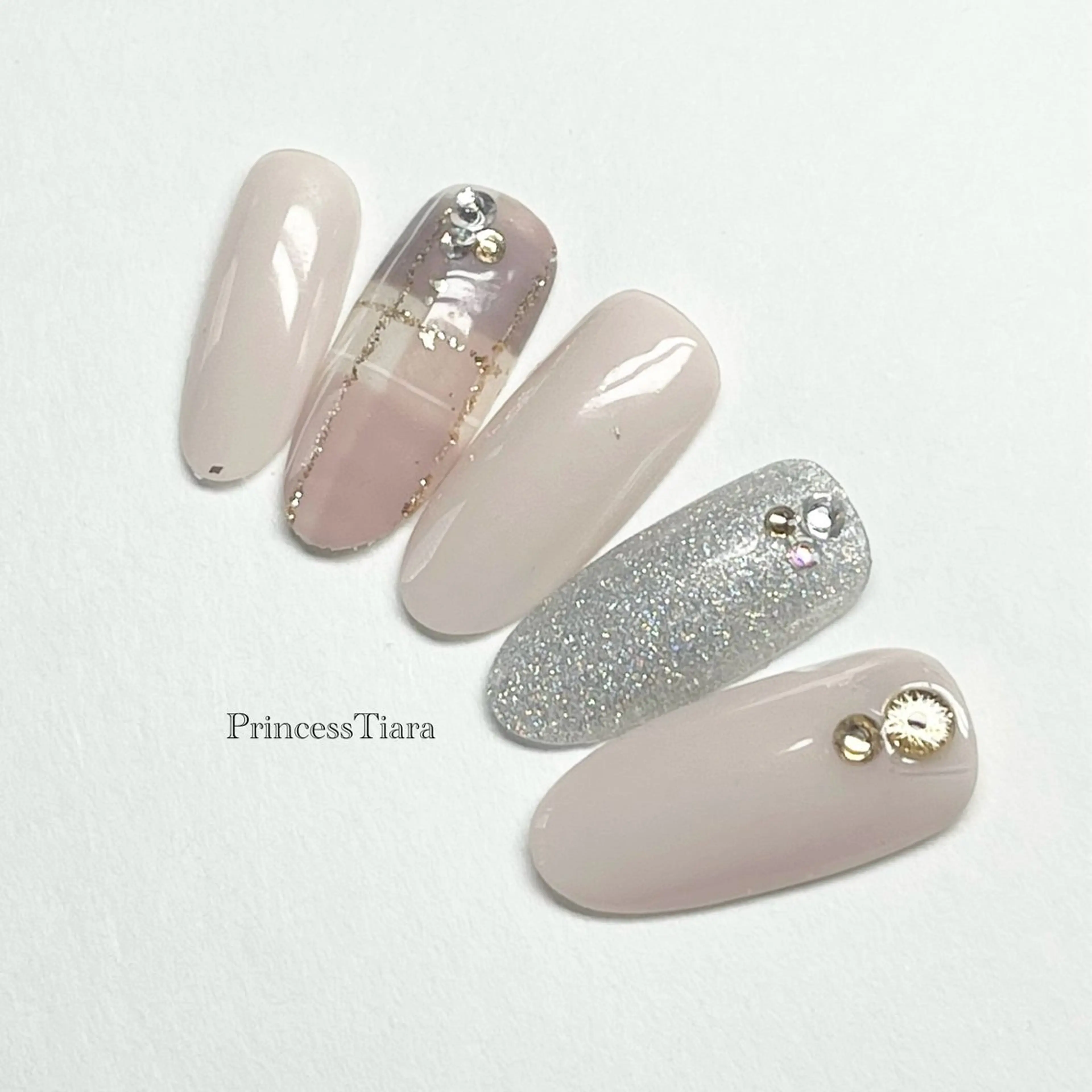 ネイル Grantulle collegeのネイルデザイン